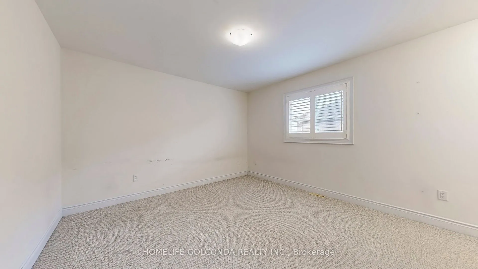 146 SANDRINGHAM Drive