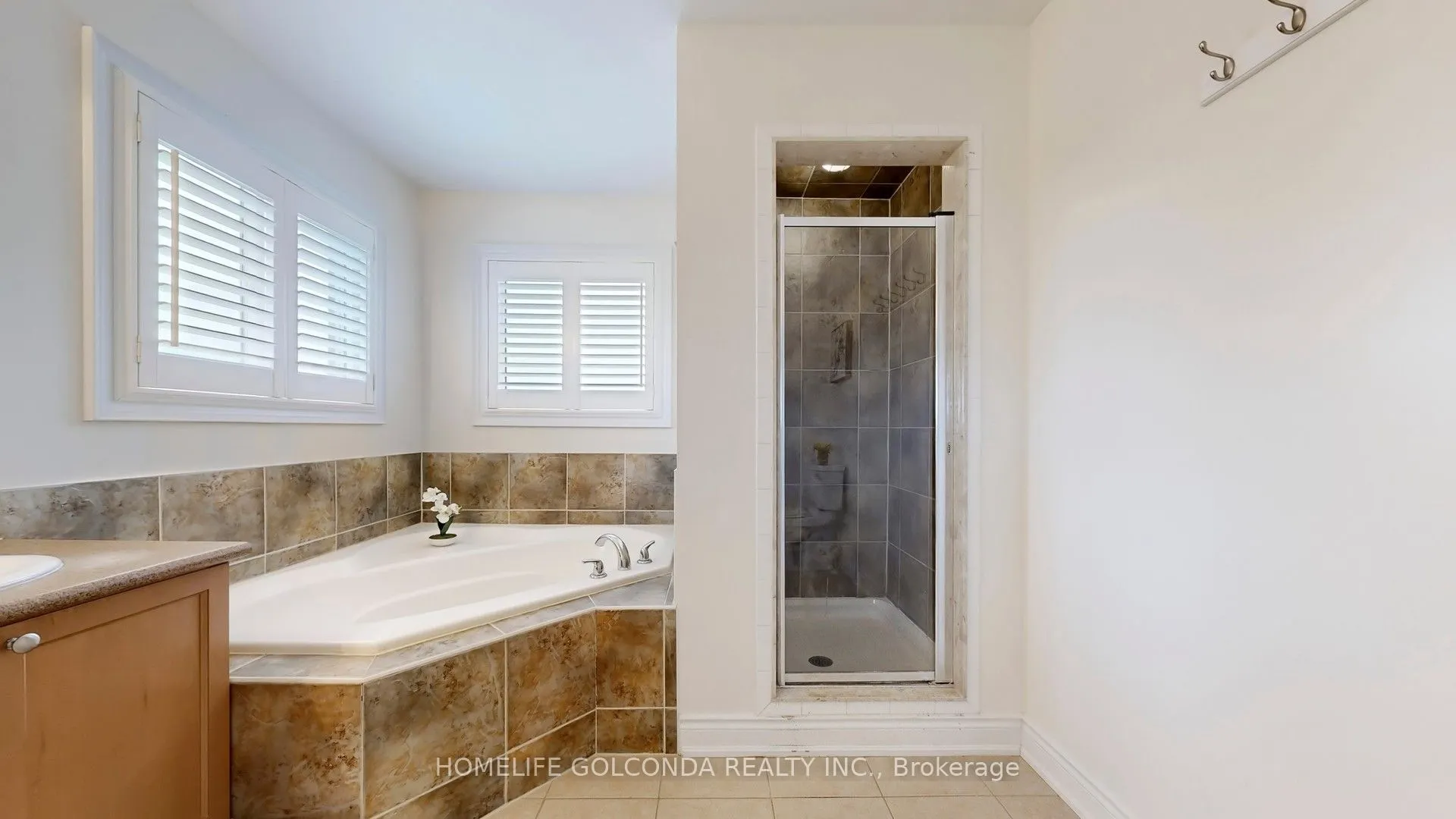 146 SANDRINGHAM Drive