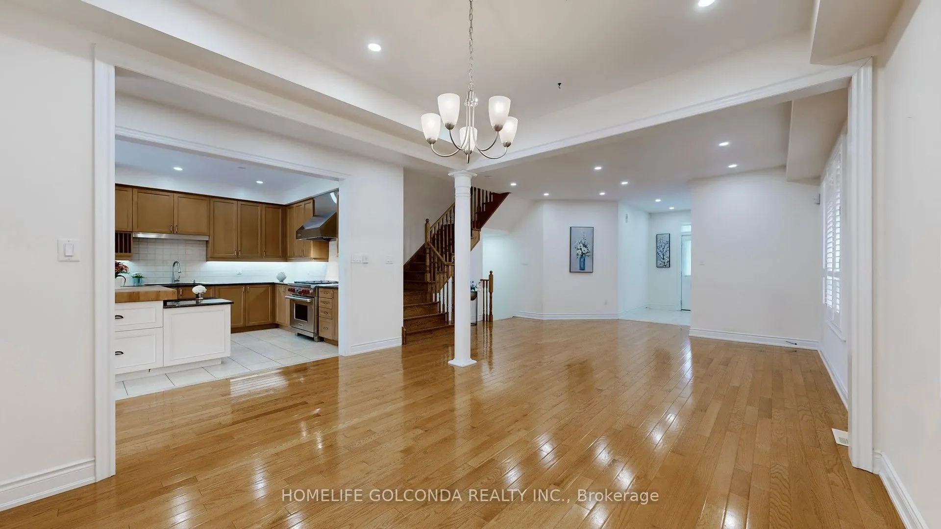 146 SANDRINGHAM Drive