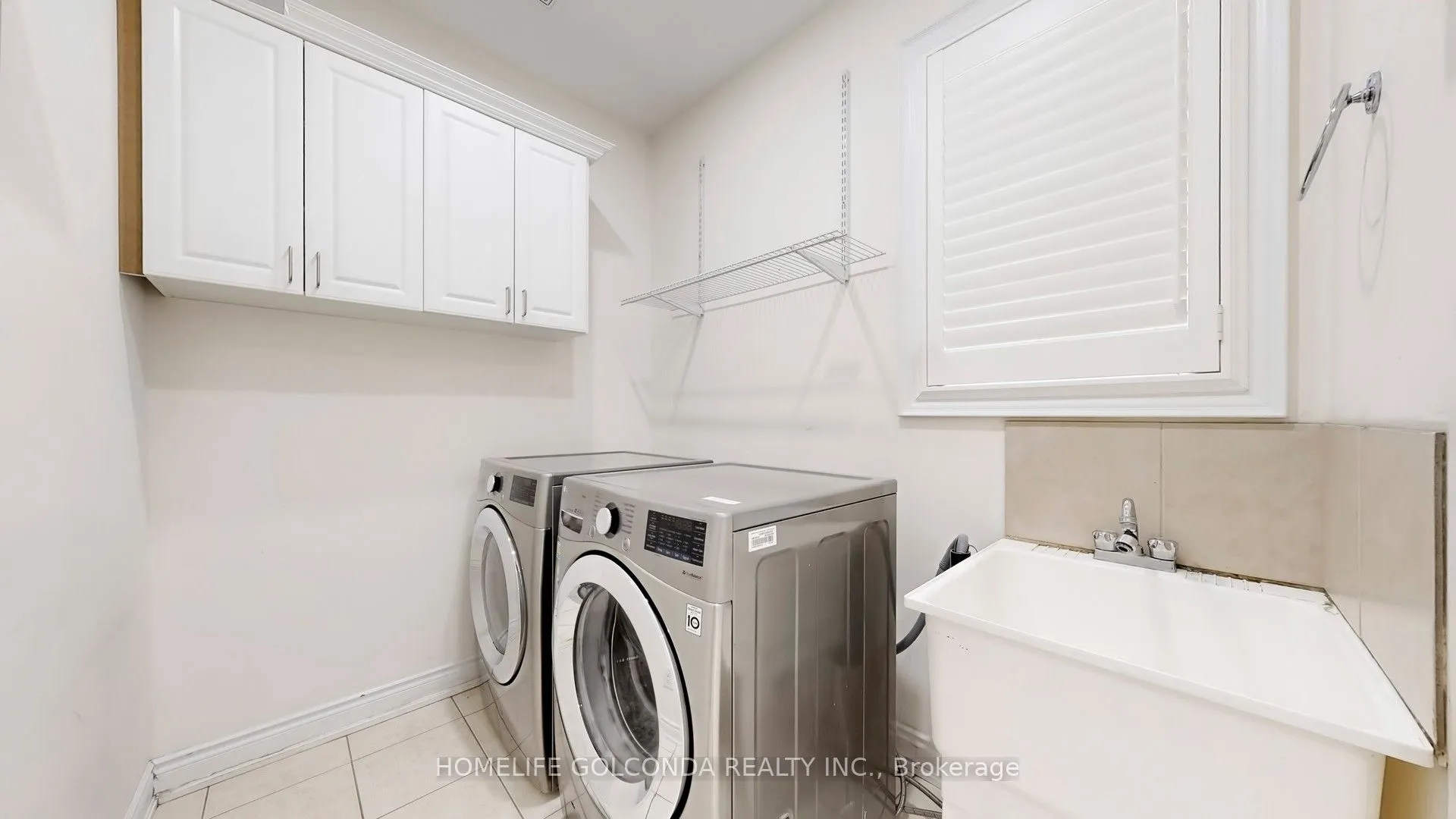 146 SANDRINGHAM Drive