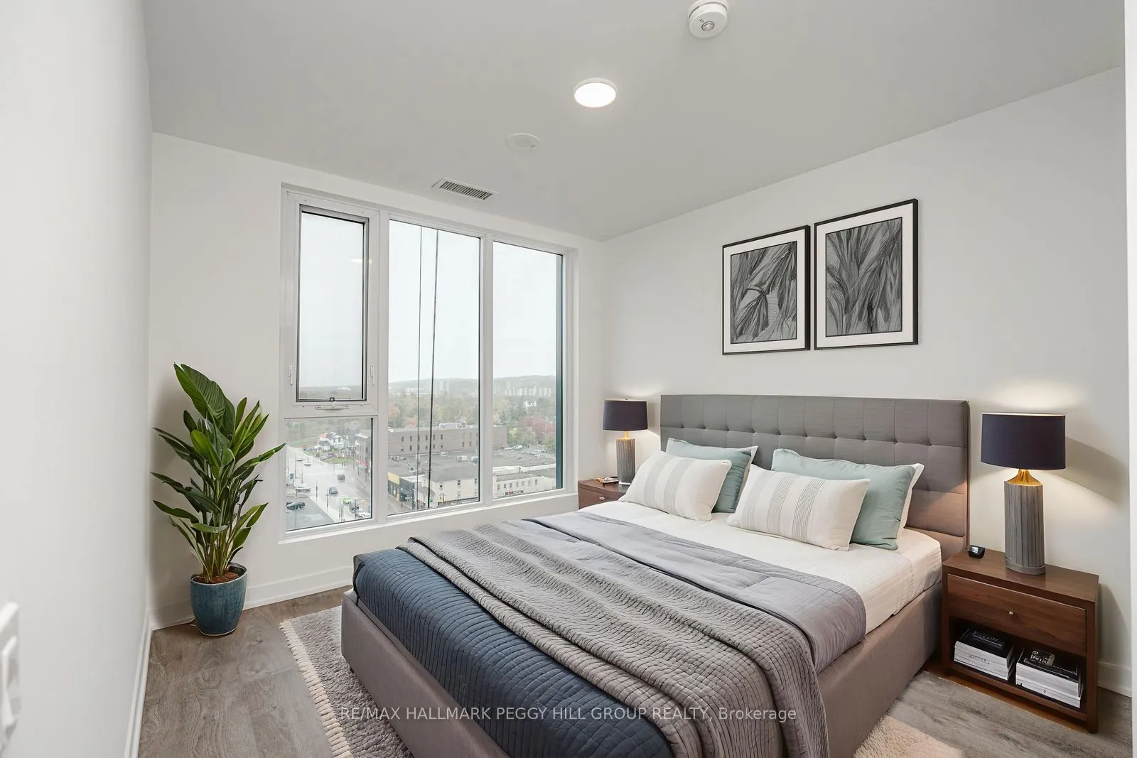 39 Mary Street, #1001