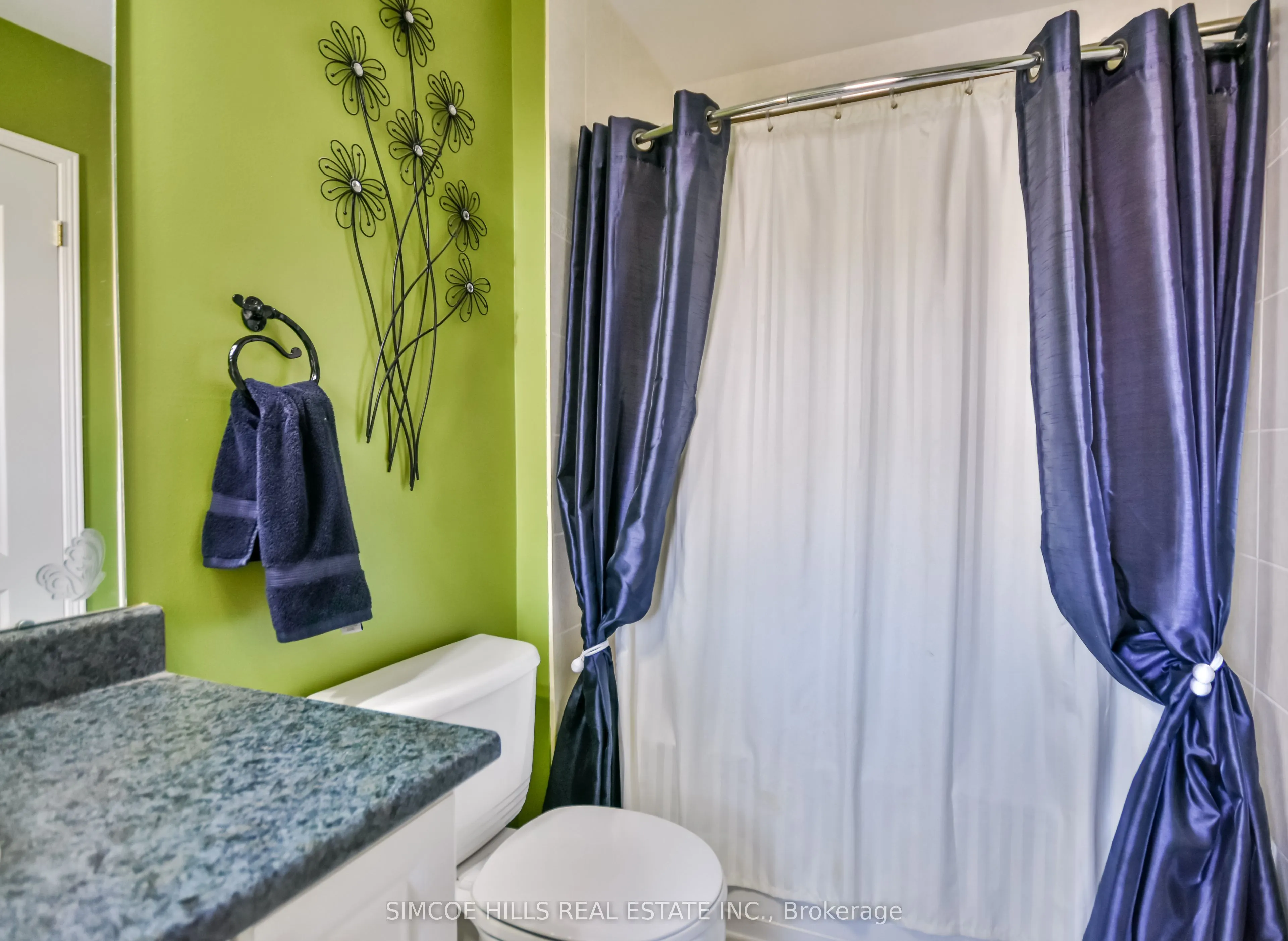 800 West Ridge Boulevard, #17