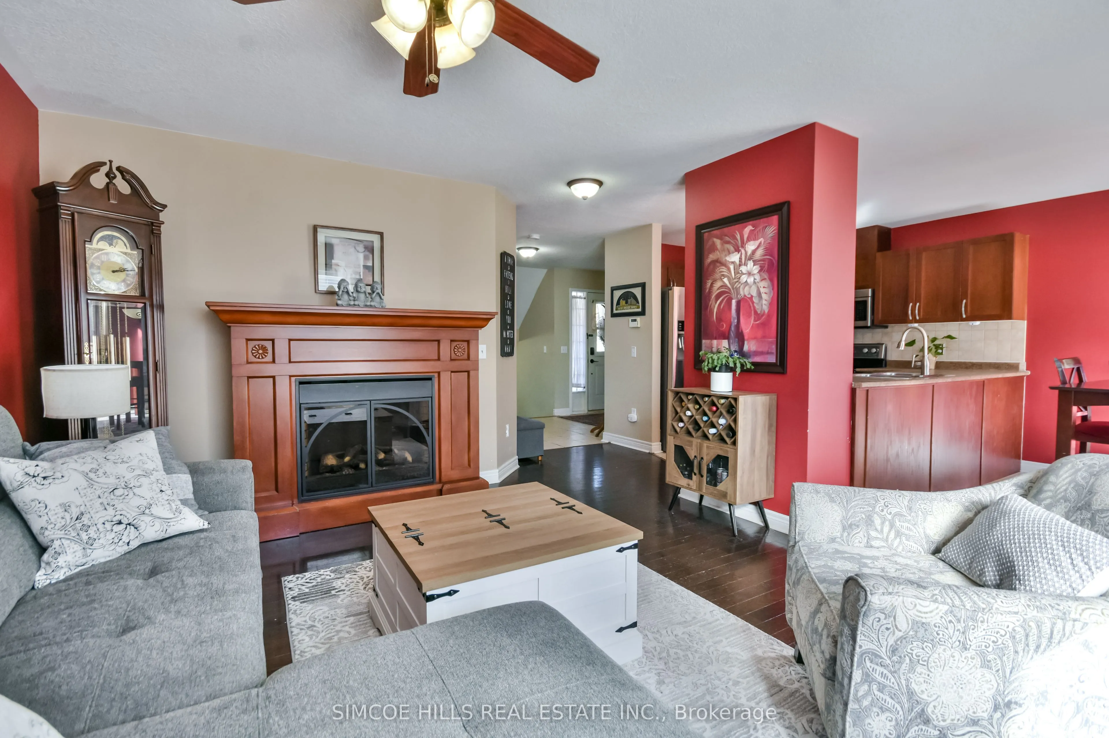 800 West Ridge Boulevard, #17