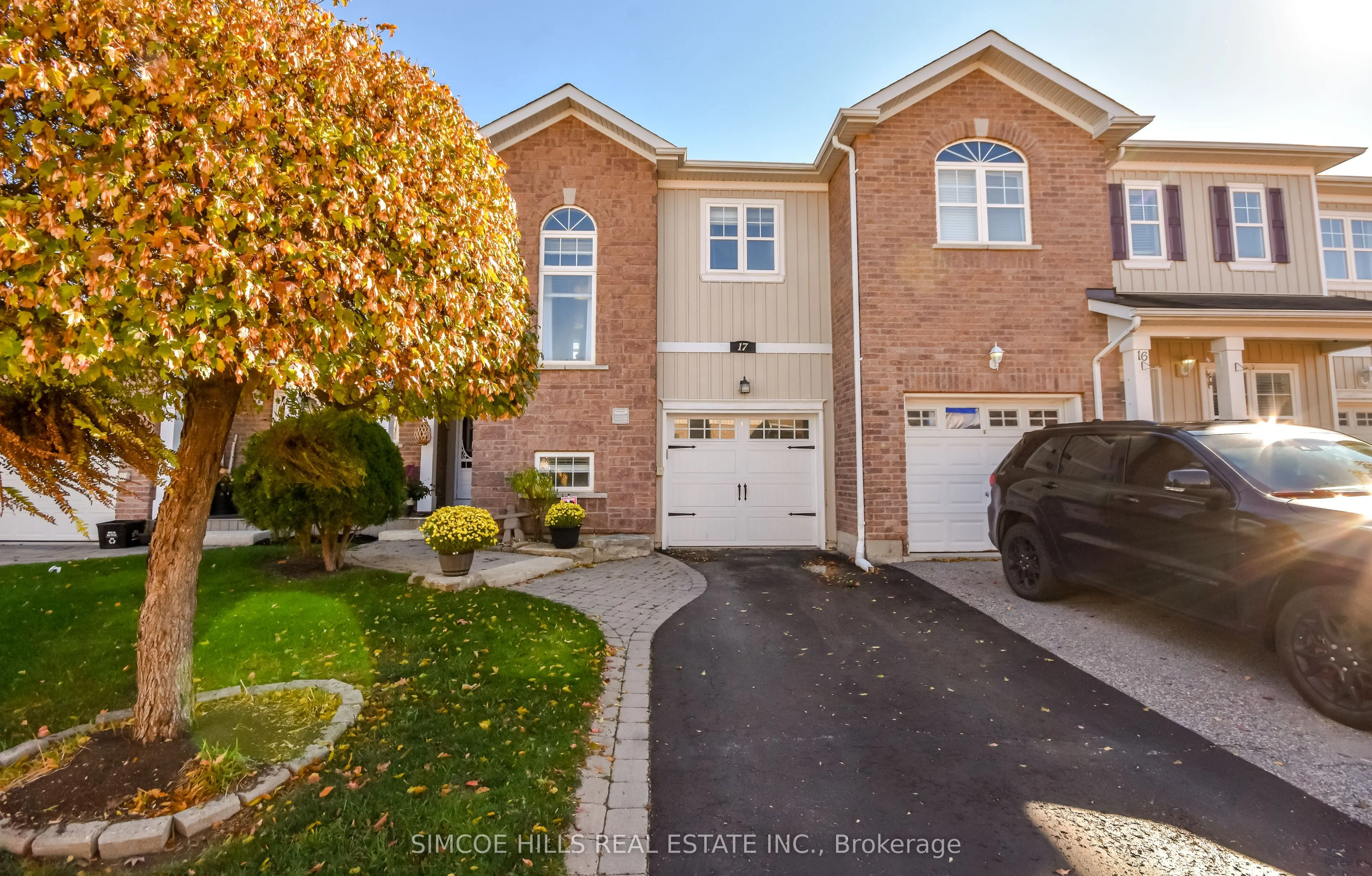 800 West Ridge Boulevard, #17