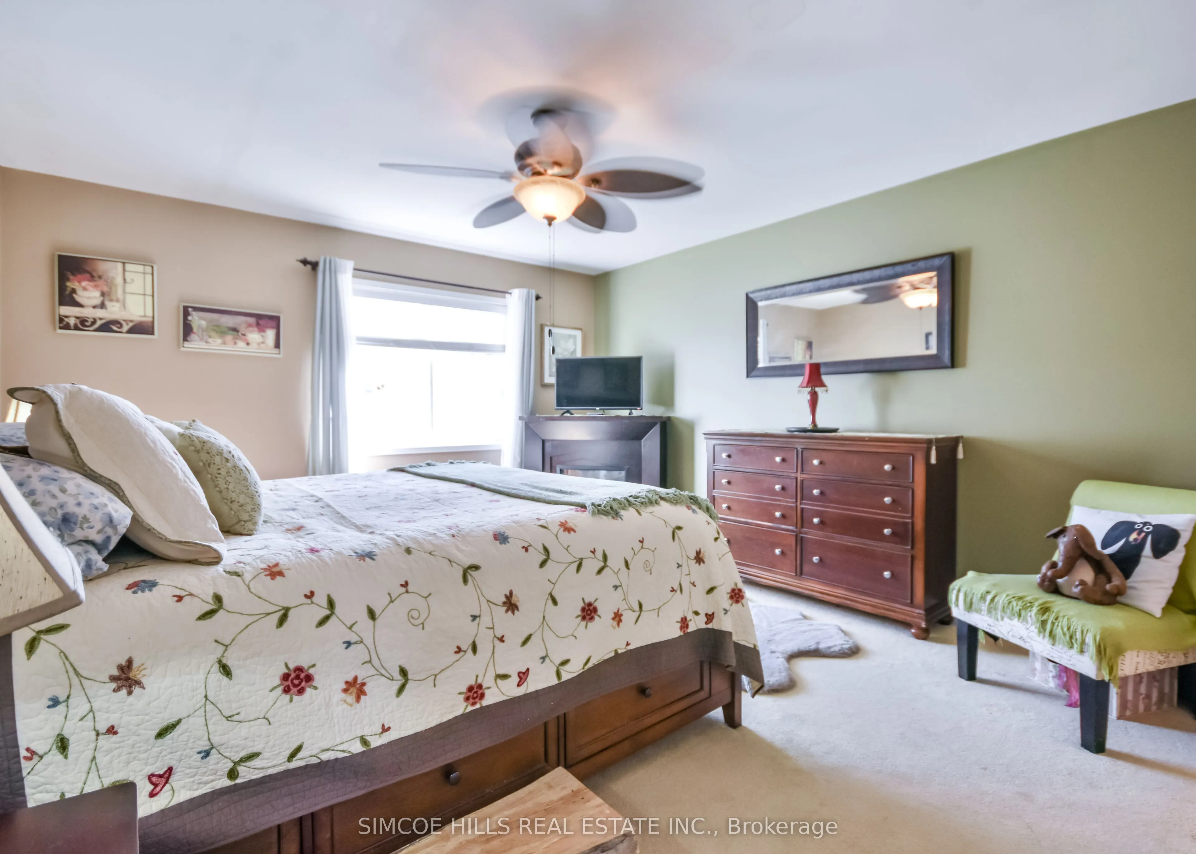 800 West Ridge Boulevard, #17