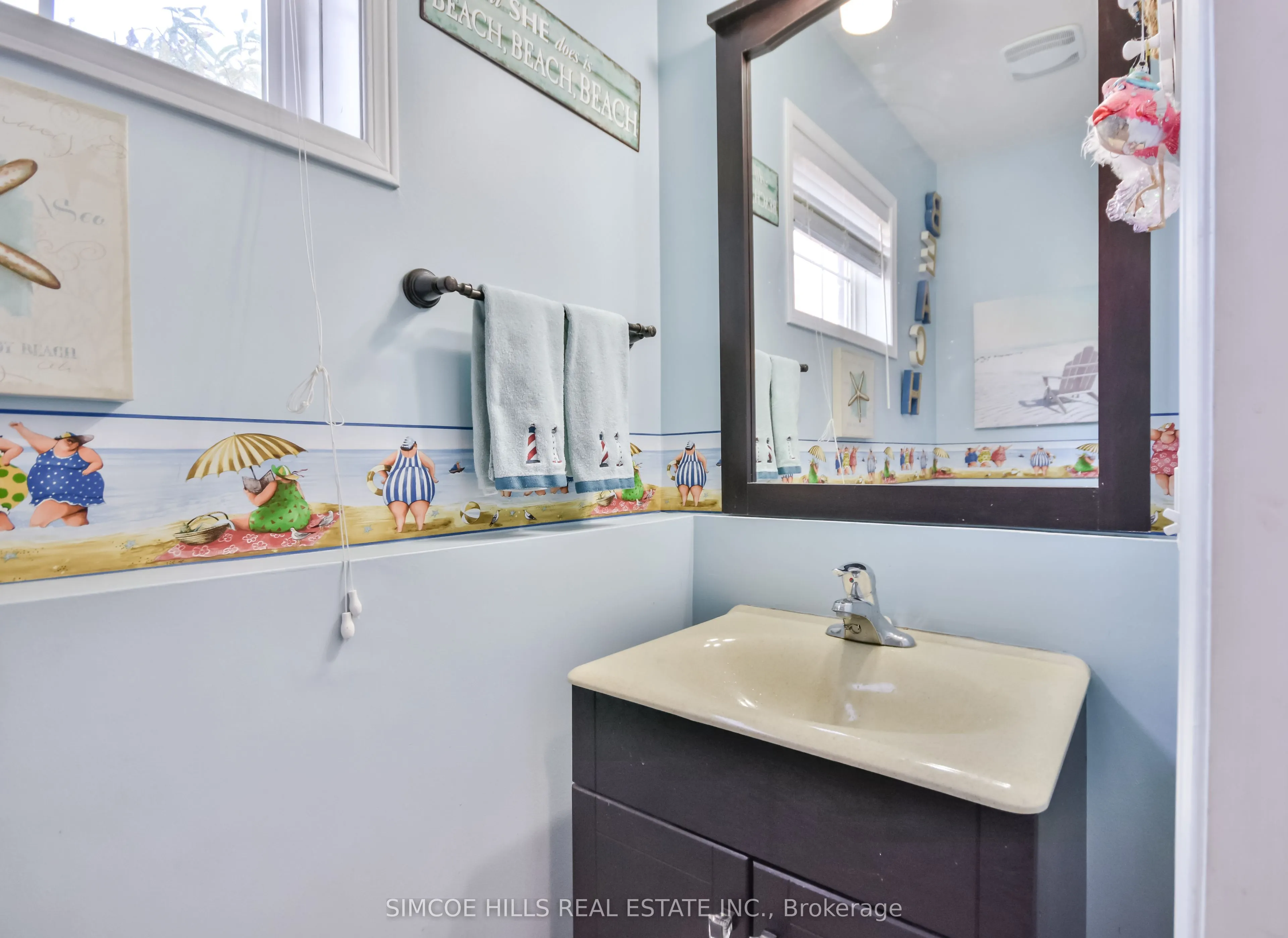 800 West Ridge Boulevard, #17