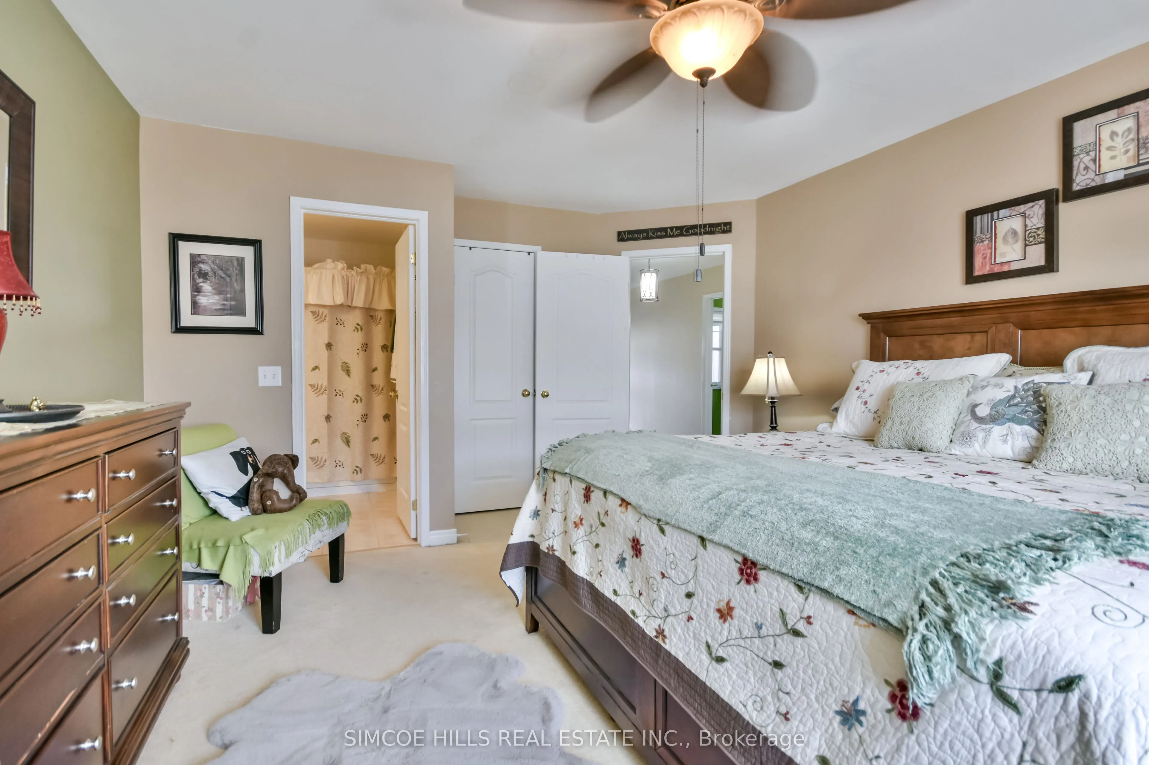 800 West Ridge Boulevard, #17