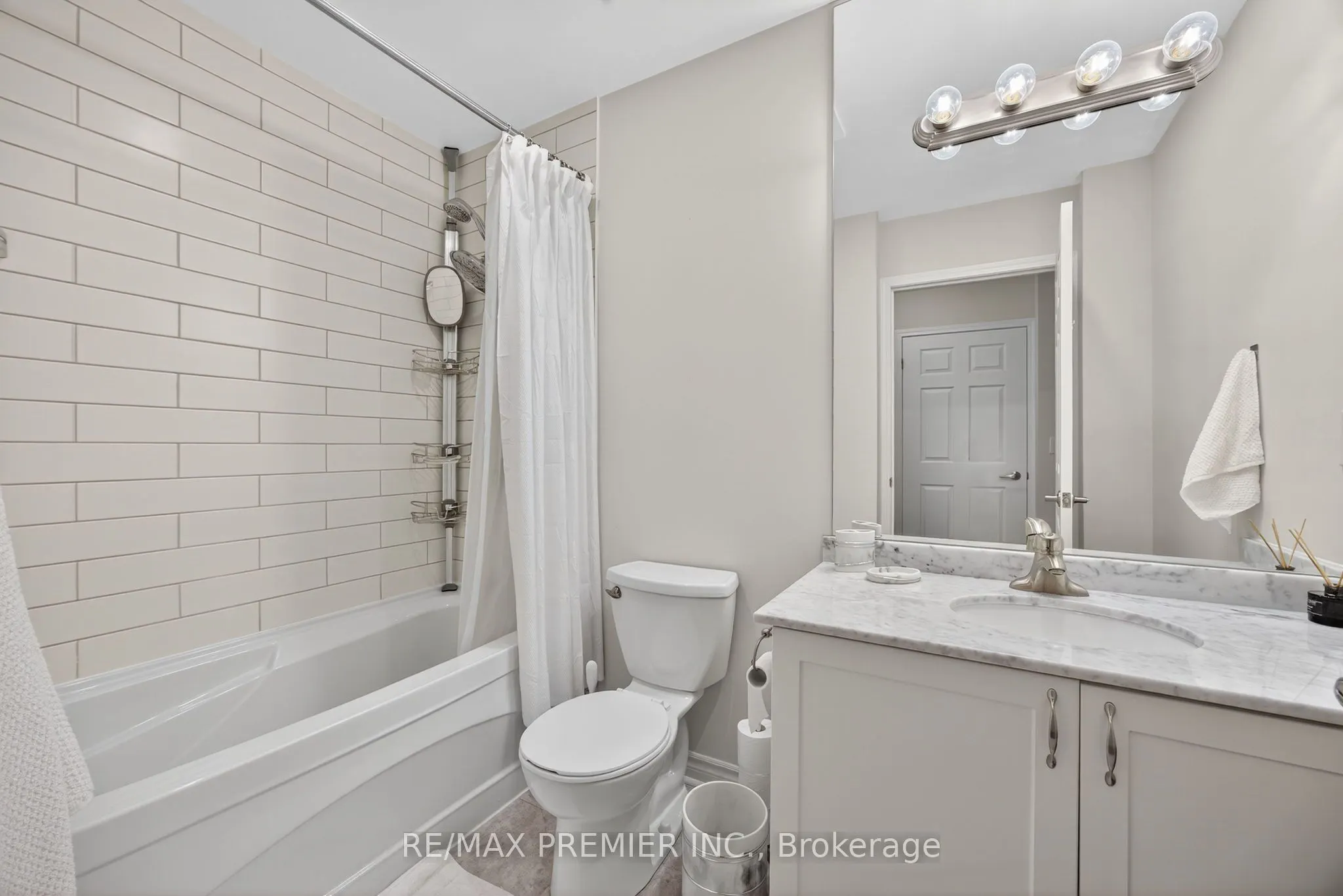 354 Atherley Road, #414