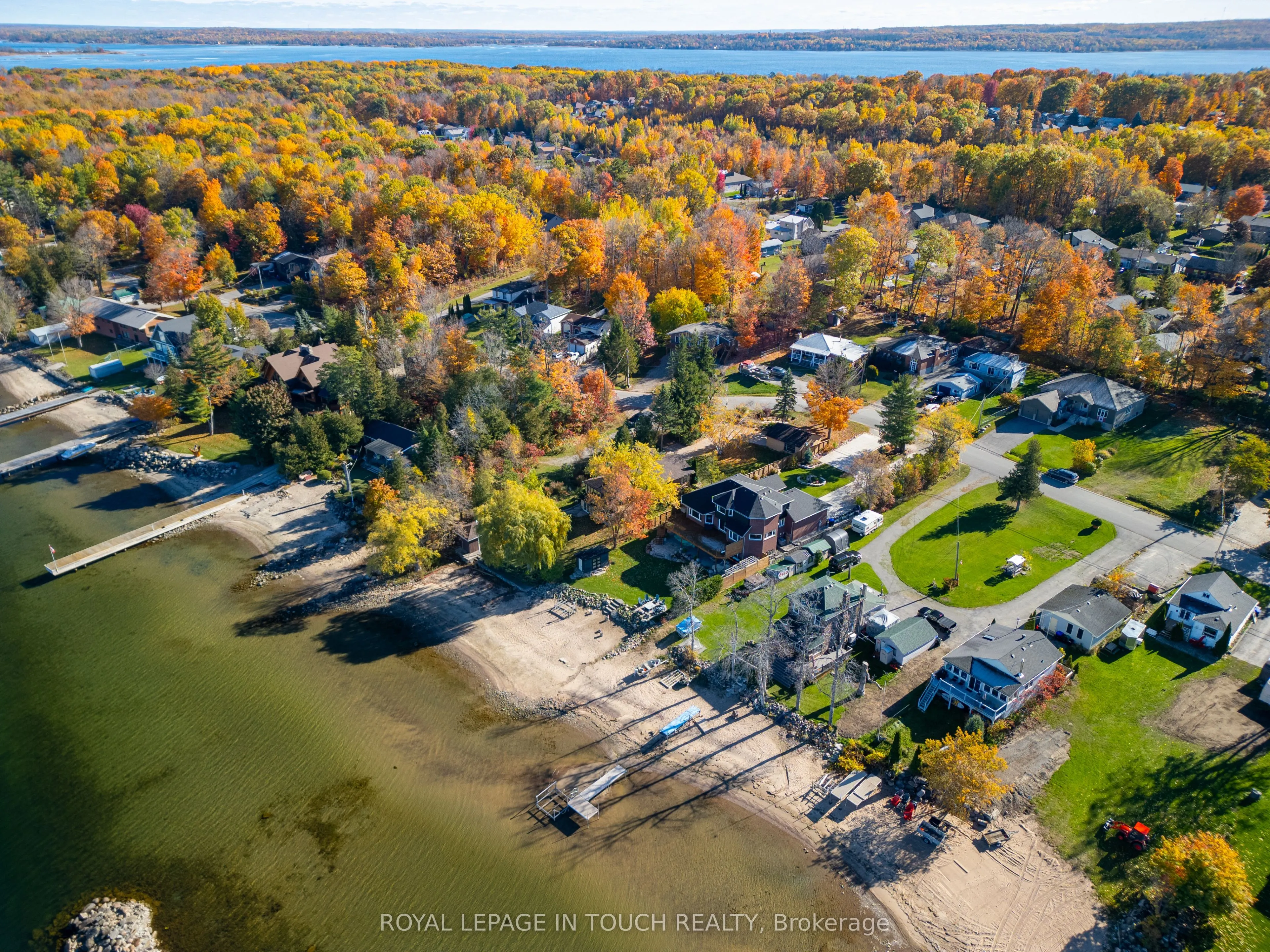 21 Robins Point Road