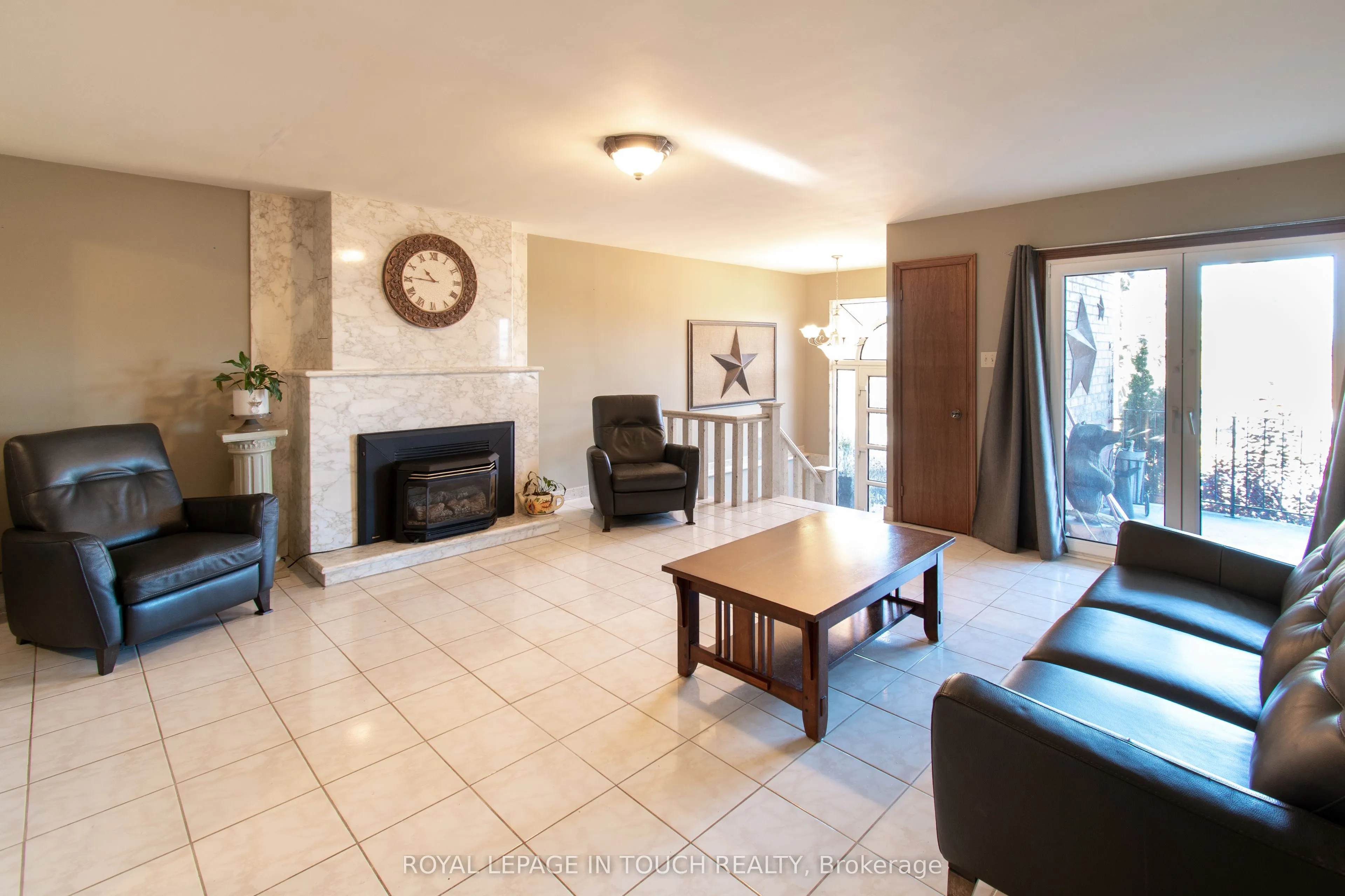 21 Robins Point Road