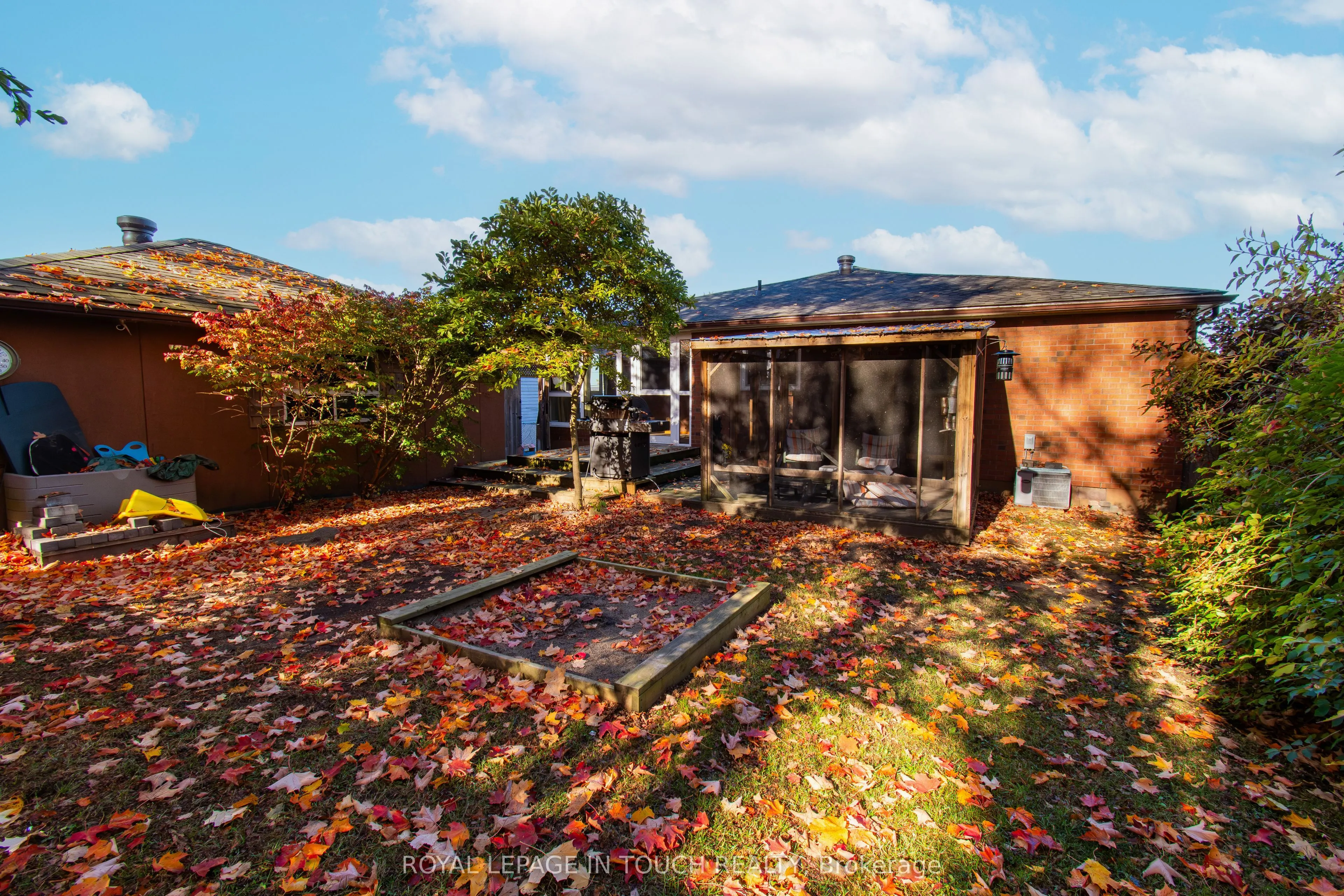 21 Robins Point Road