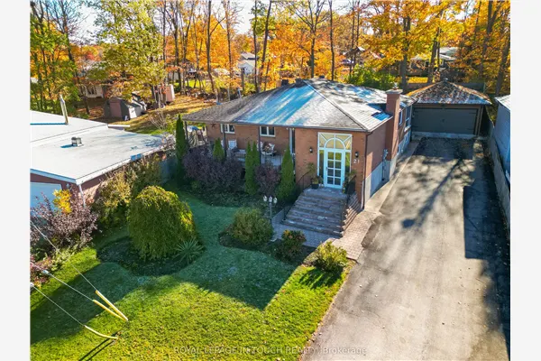 21 Robins Point Road