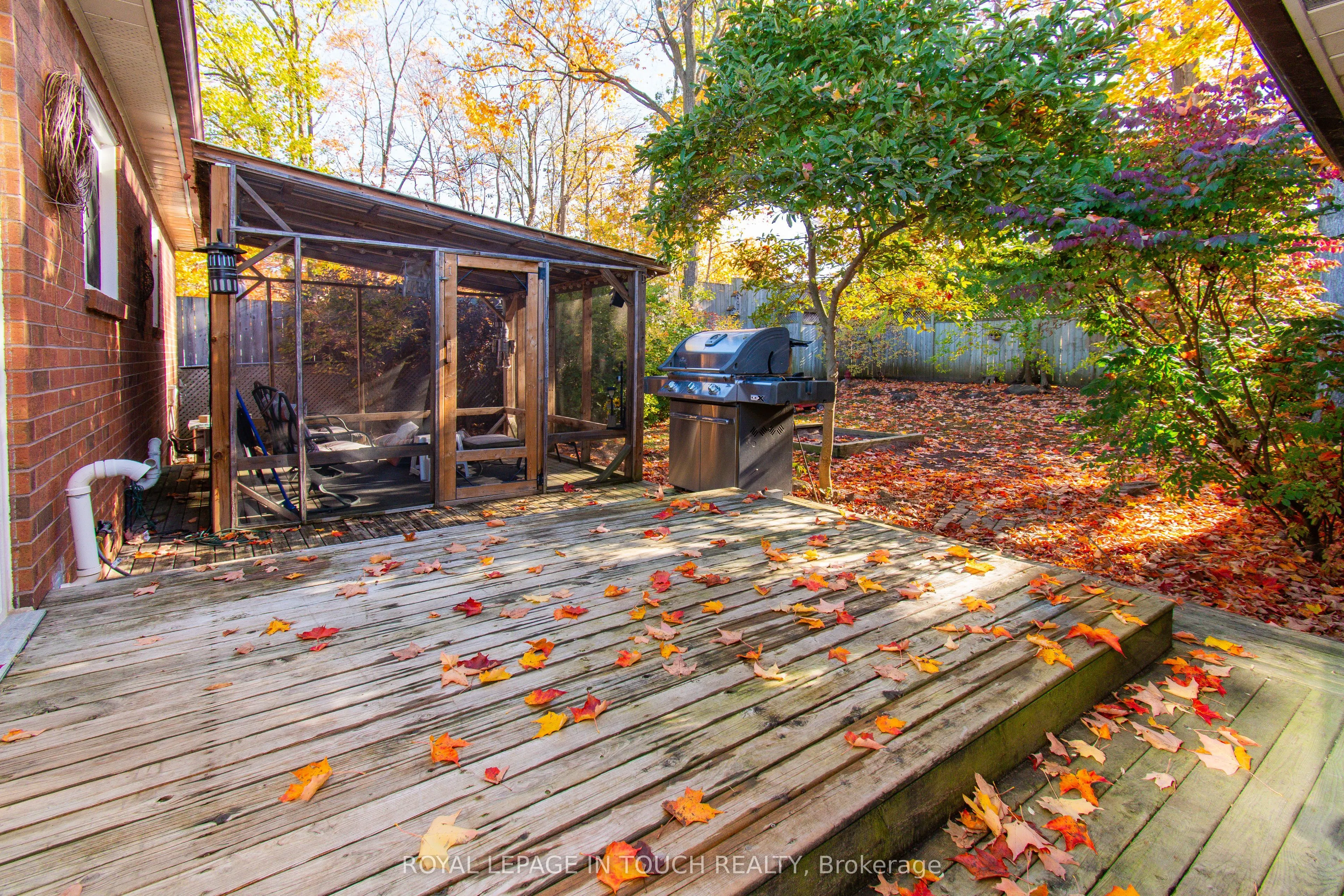 21 Robins Point Road