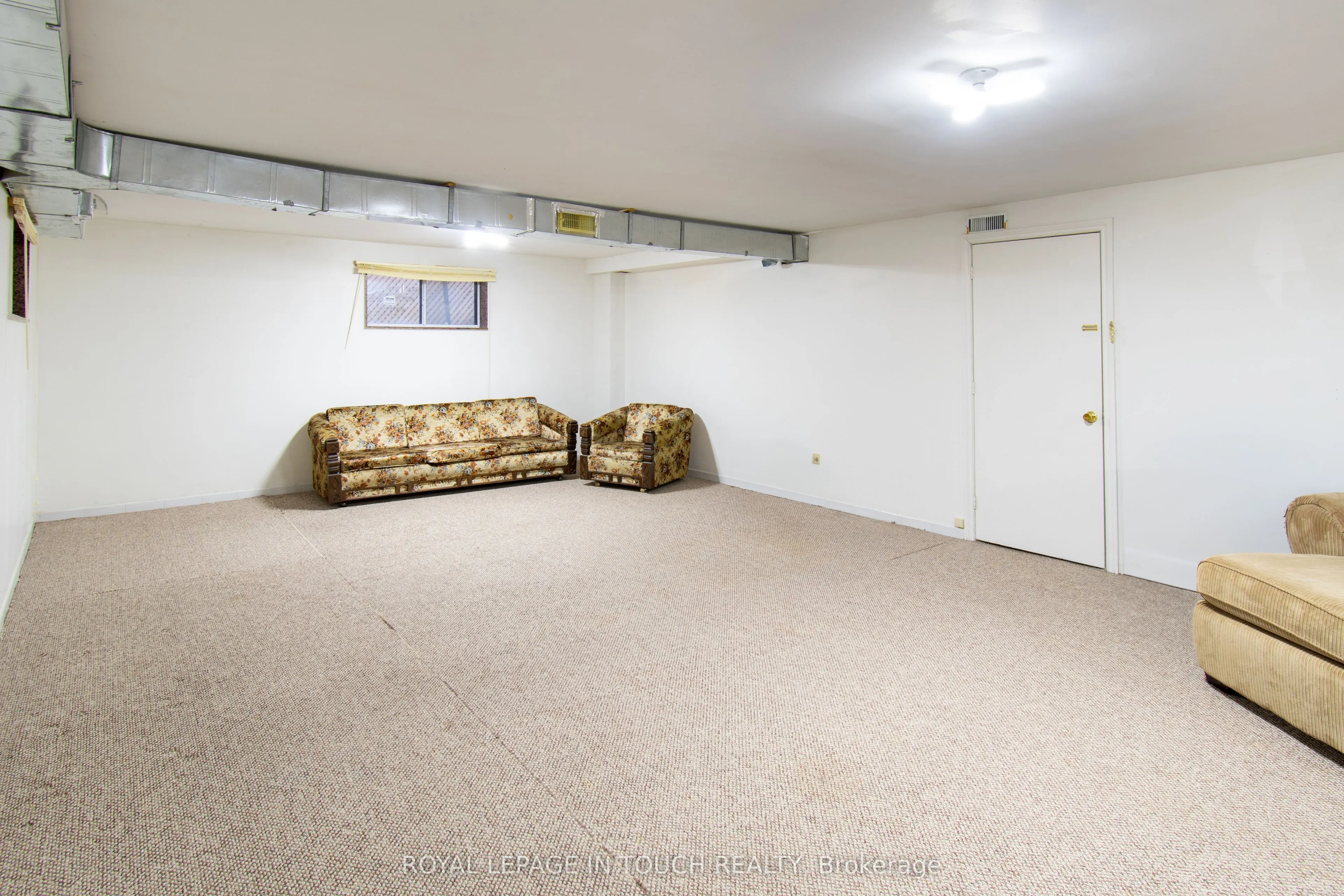 21 Robins Point Road