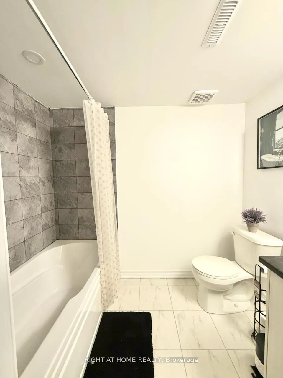 31 PUMPKIN CORNER Crescent, ##2