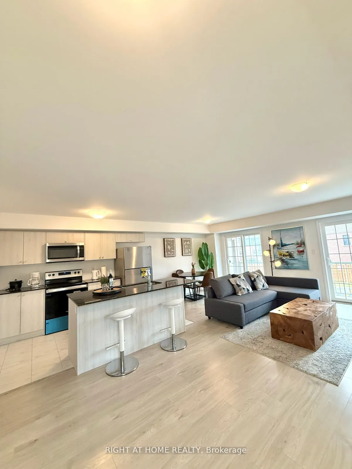 31 PUMPKIN CORNER Crescent, ##2