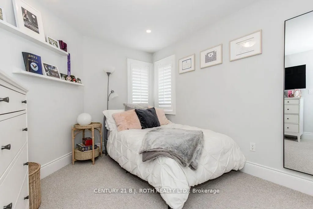 20 WESTMINSTER Circle