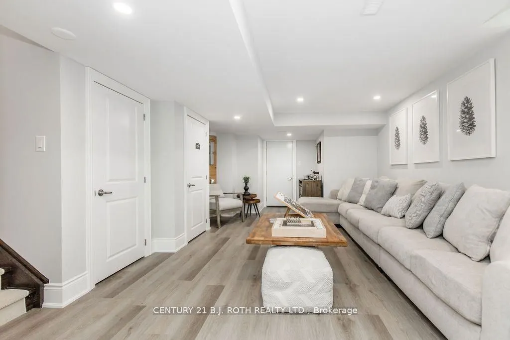 20 WESTMINSTER Circle