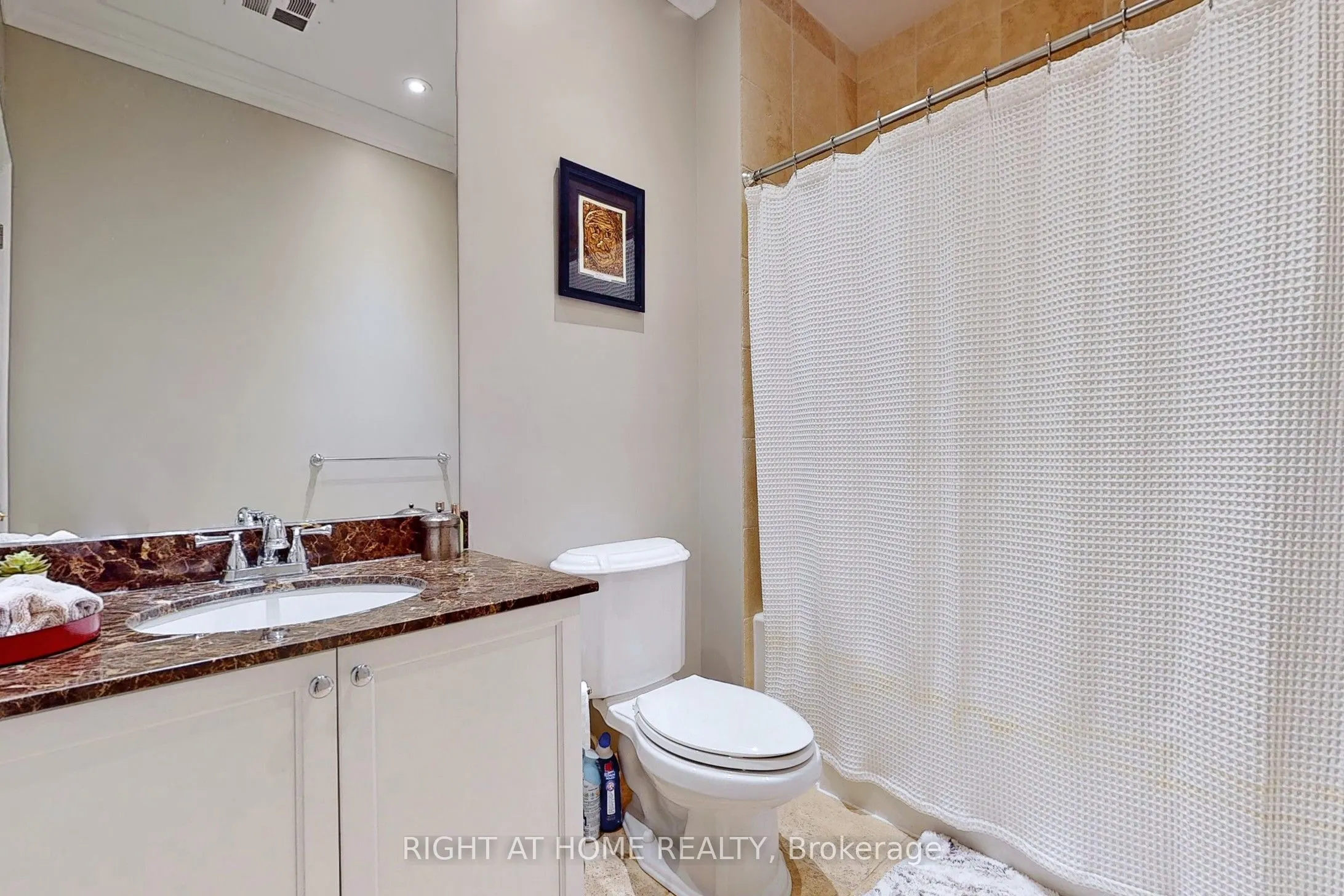 37 Ellen Street, #Ph06