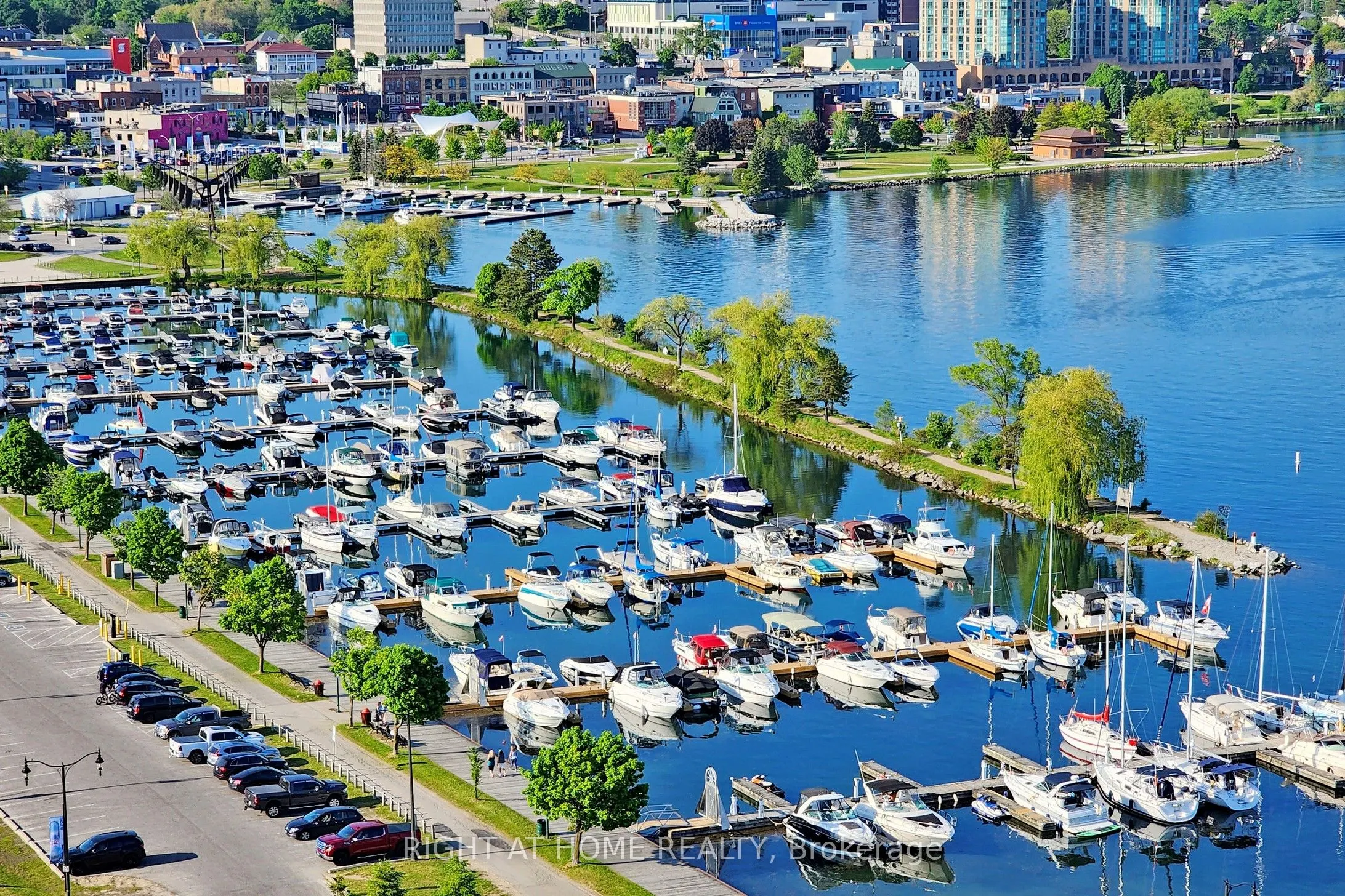 37 Ellen Street, #Ph06