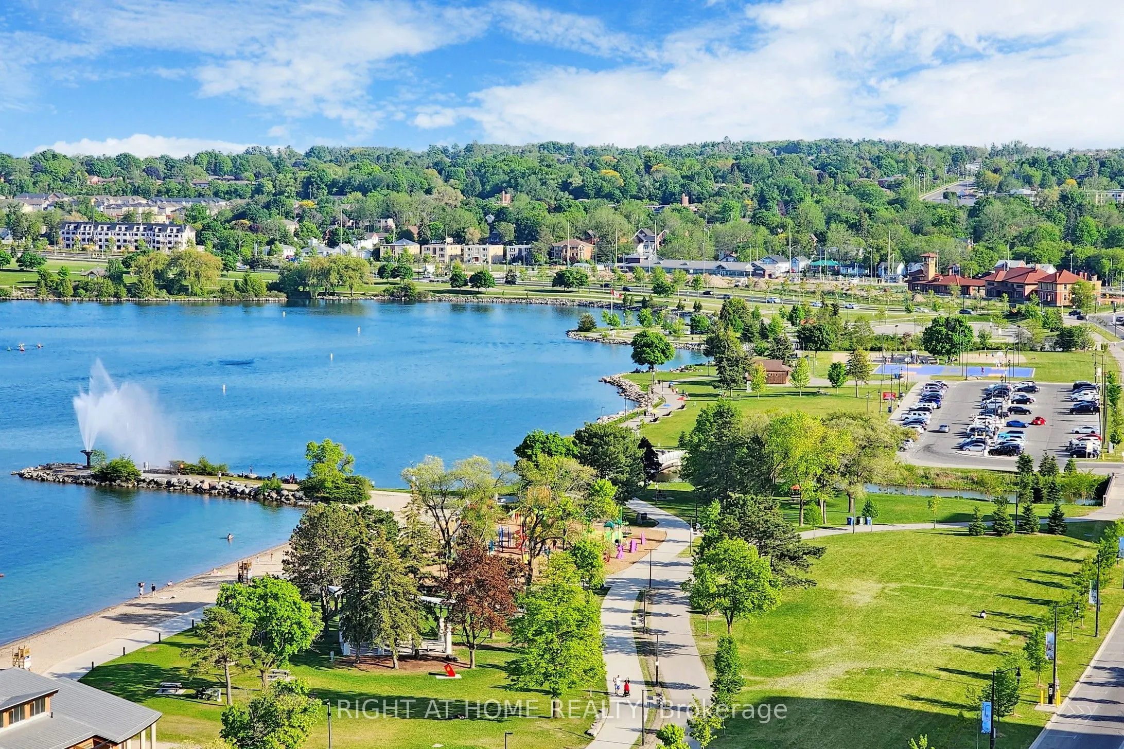 37 Ellen Street, #Ph06