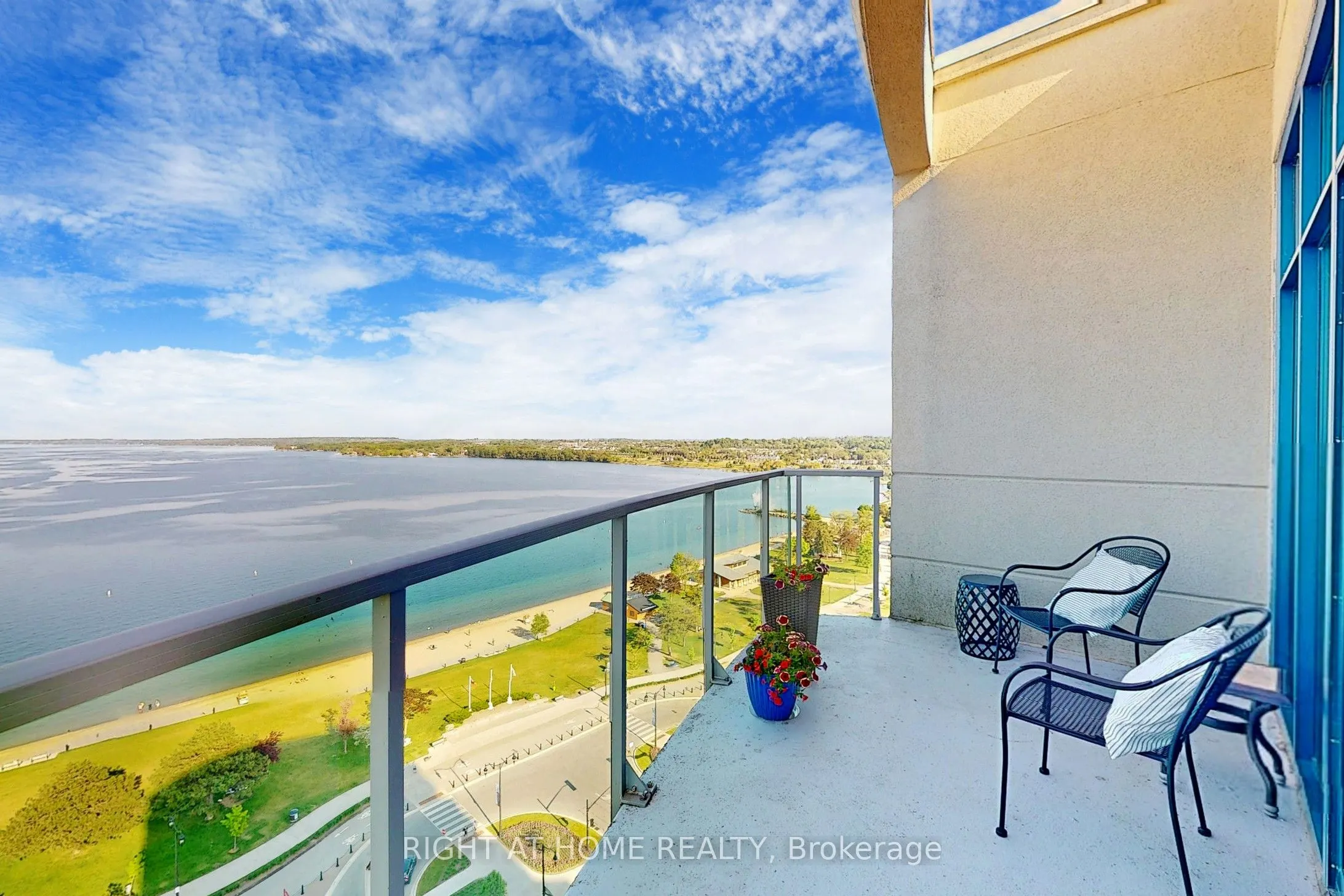 37 Ellen Street, #Ph06