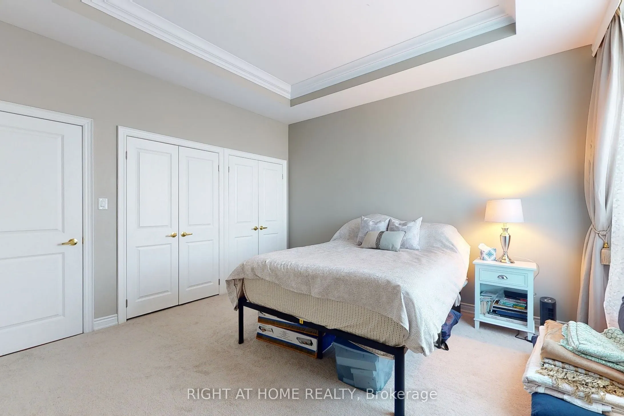 37 Ellen Street, #Ph06