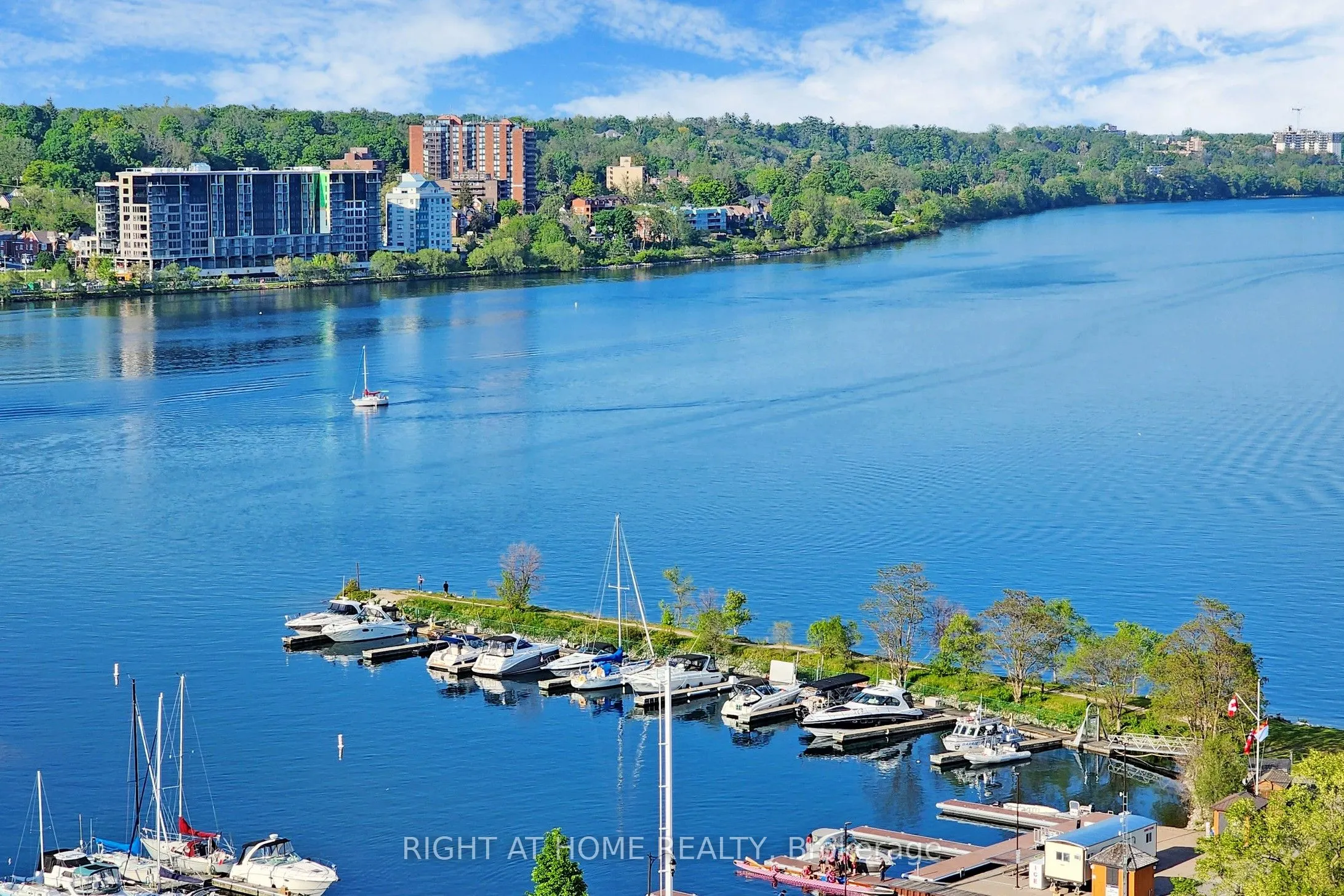 37 Ellen Street, #Ph06