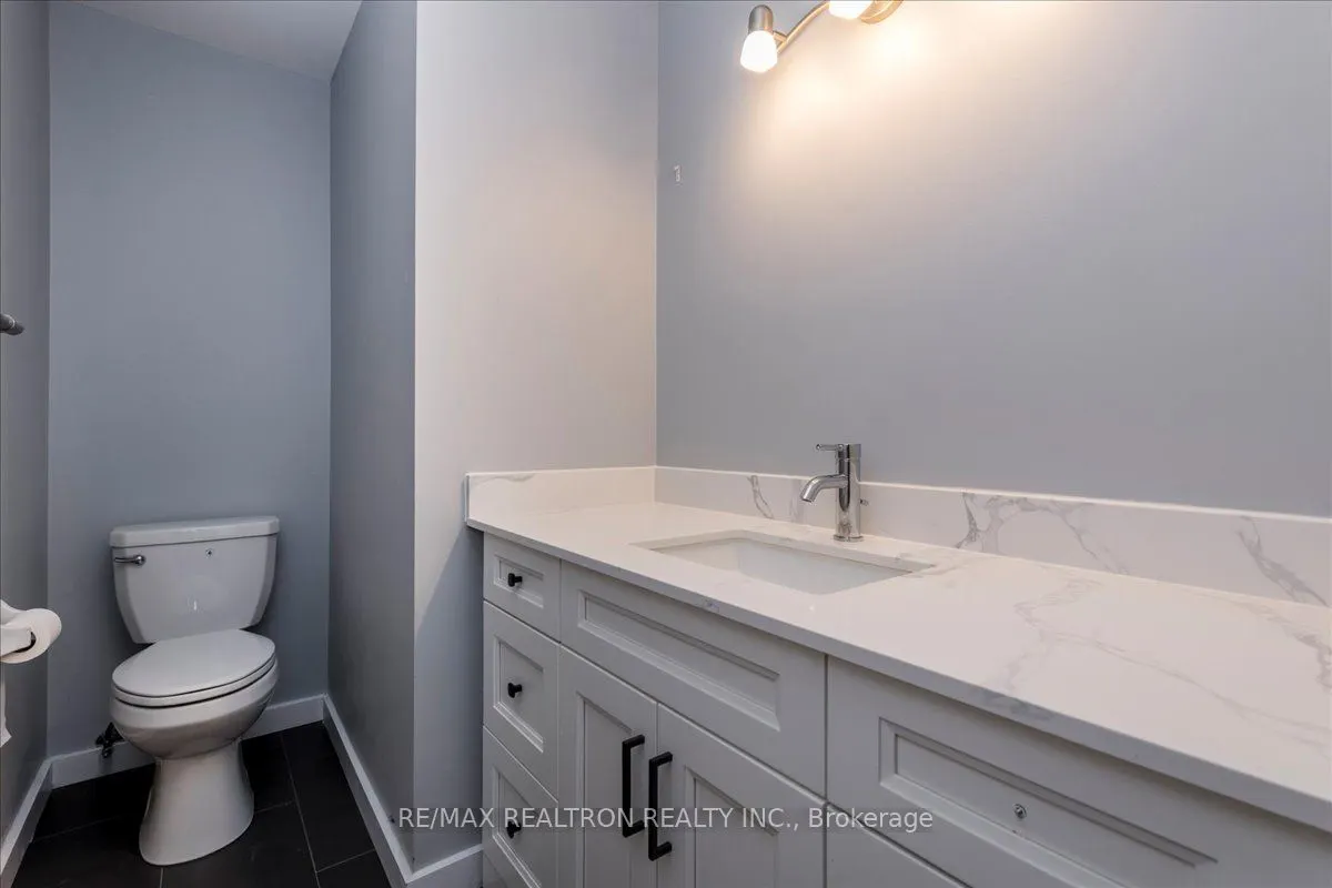 901 17th Concession West Road