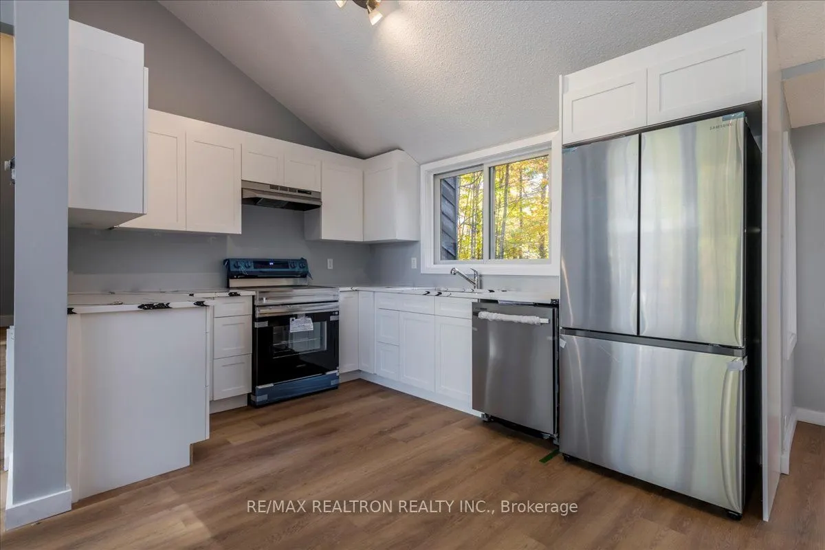 901 17th Concession West Road