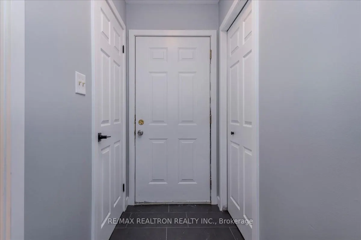 901 17th Concession West Road