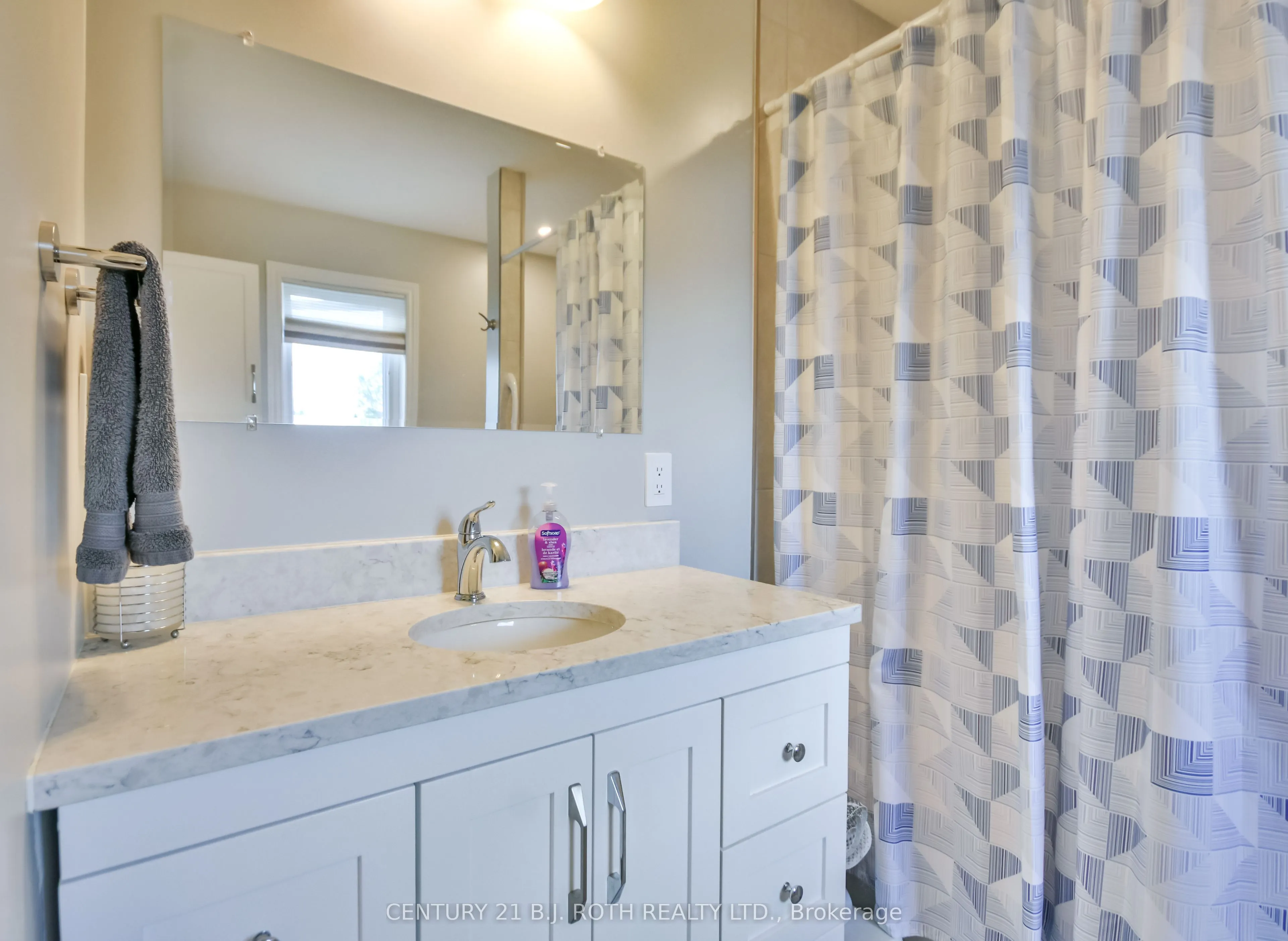 3371 Lake St. George Boulevard