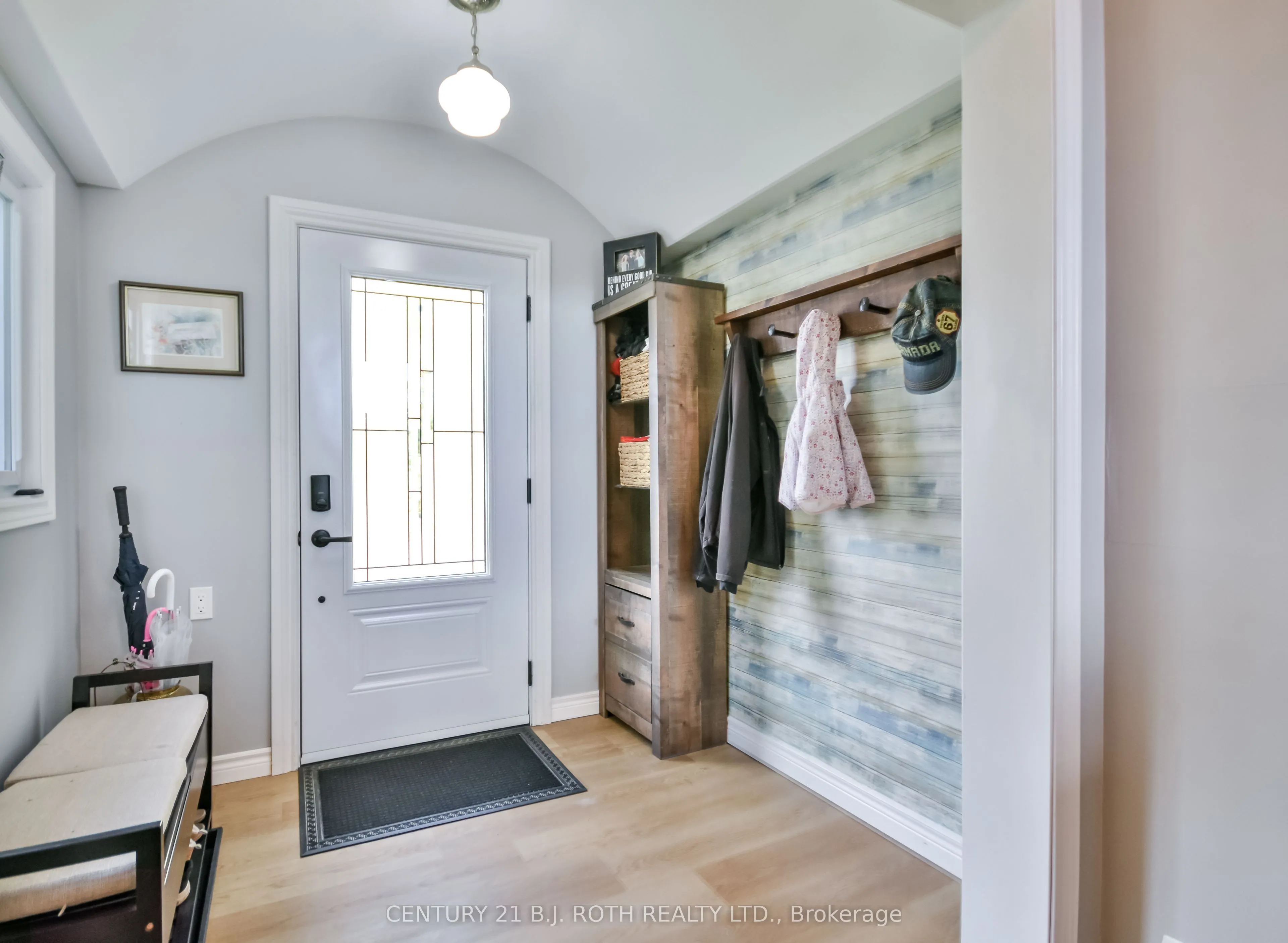 3371 Lake St. George Boulevard