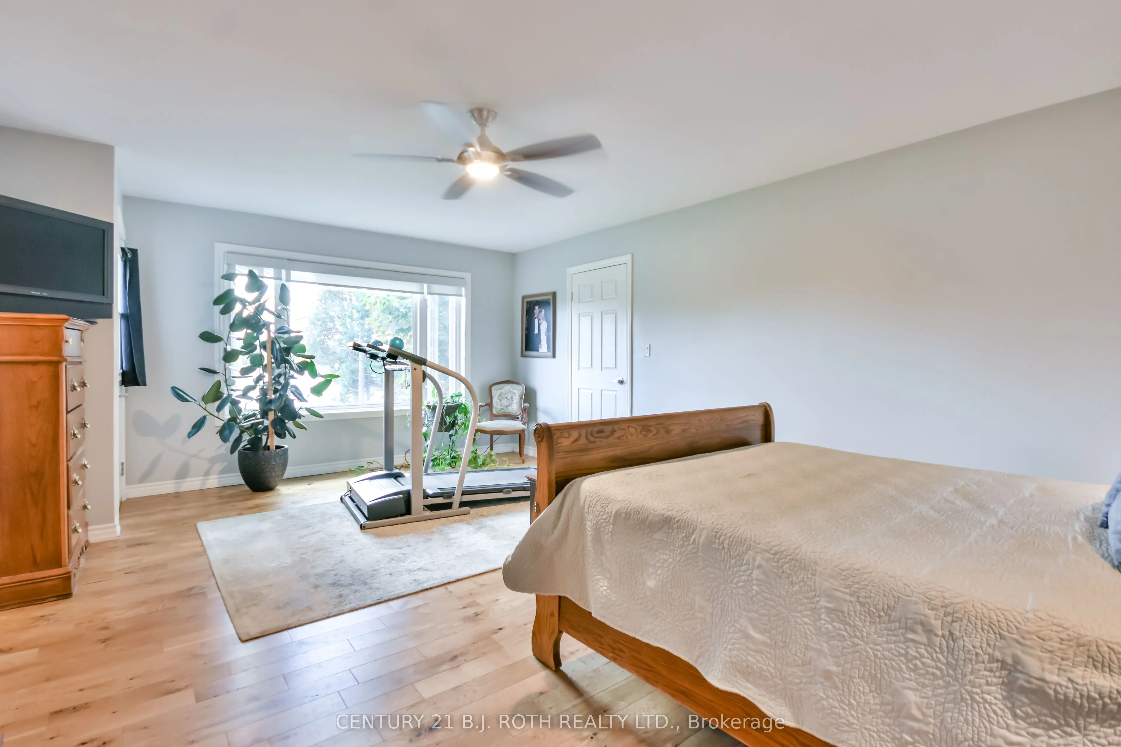 3371 Lake St. George Boulevard