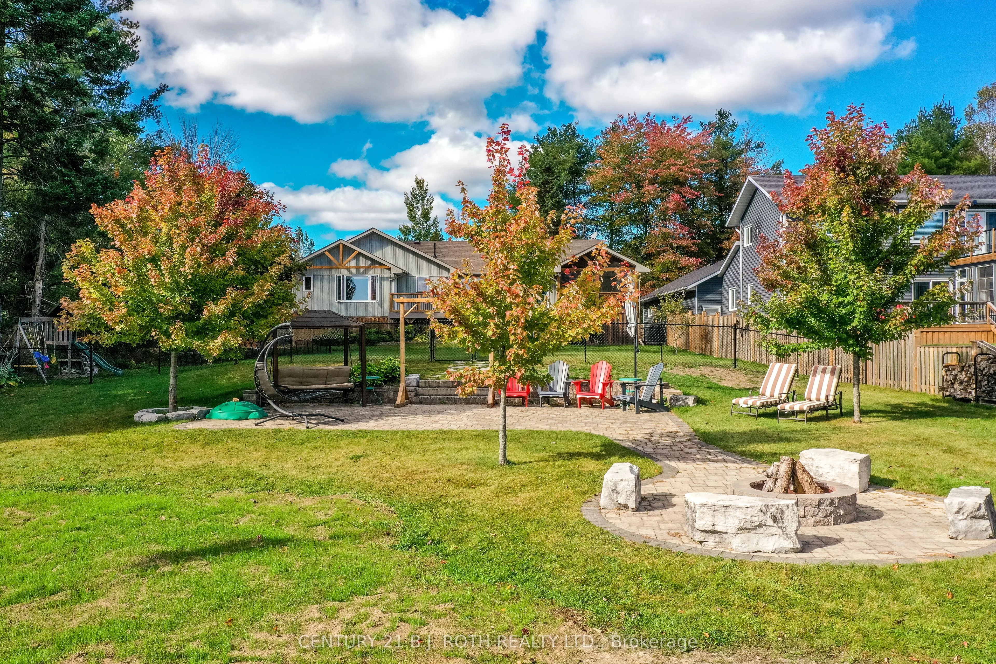 3371 Lake St. George Boulevard