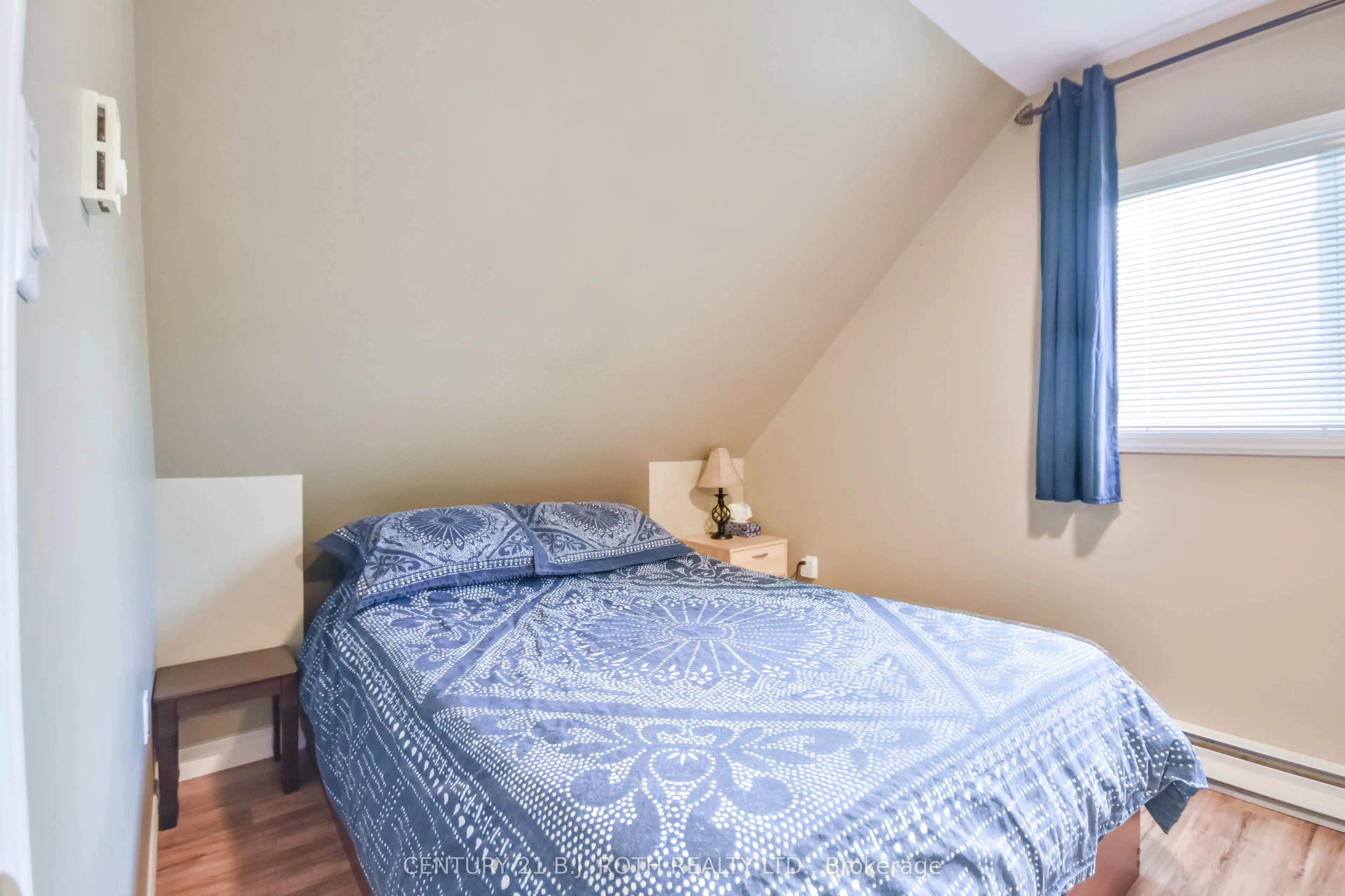 3371 Lake St. George Boulevard