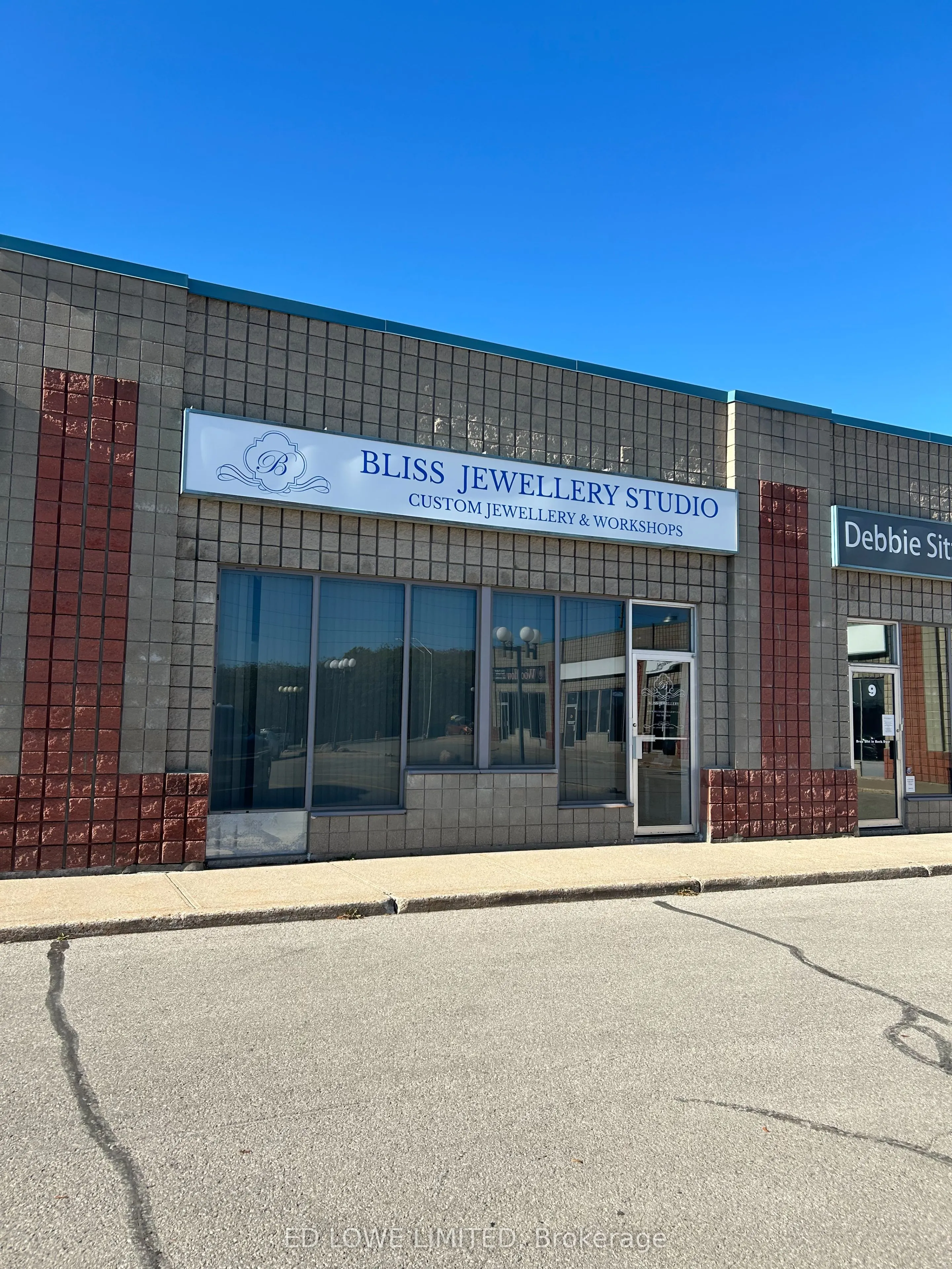 250 BAYVIEW Drive, #10