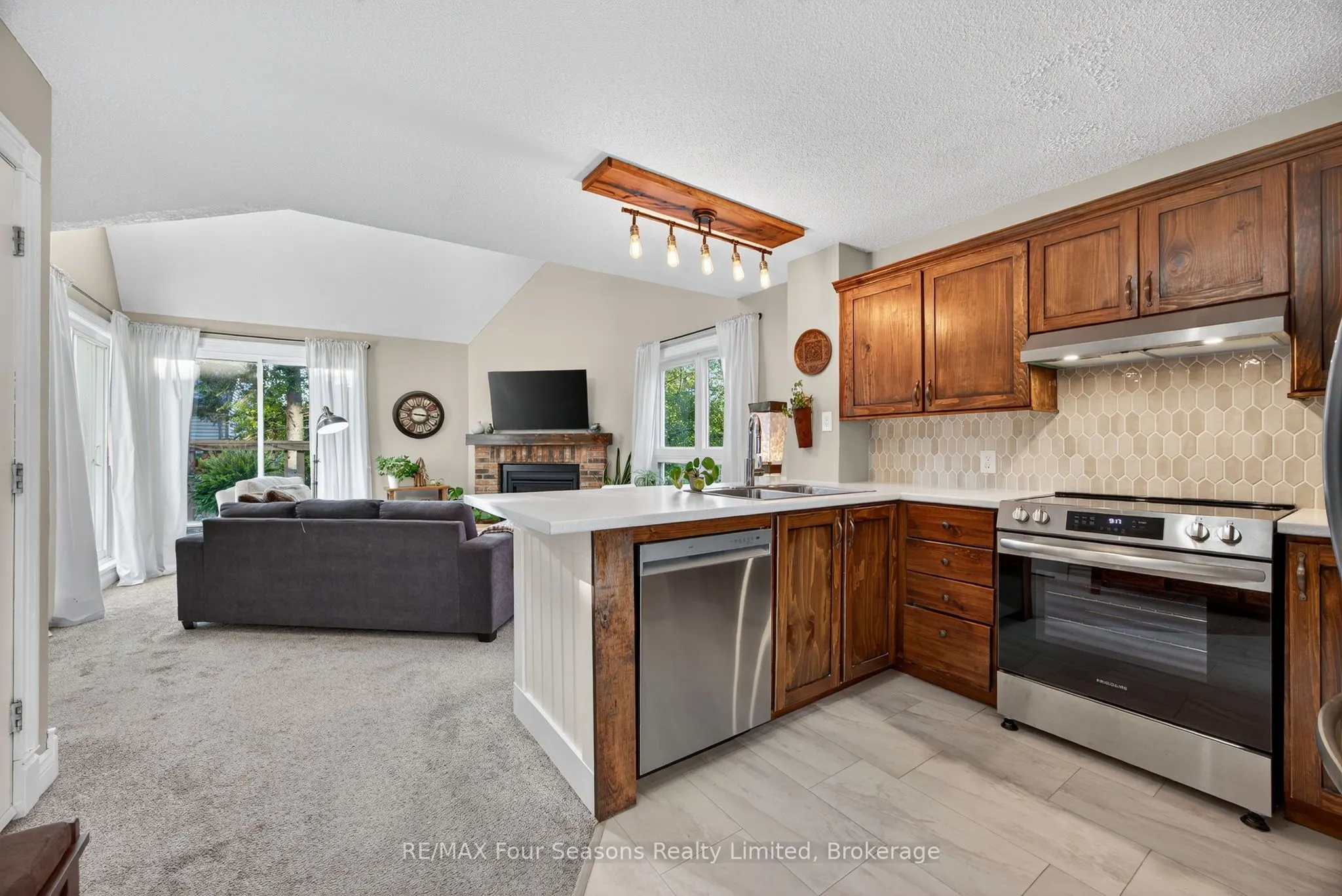 51 Trott Boulevard, #164