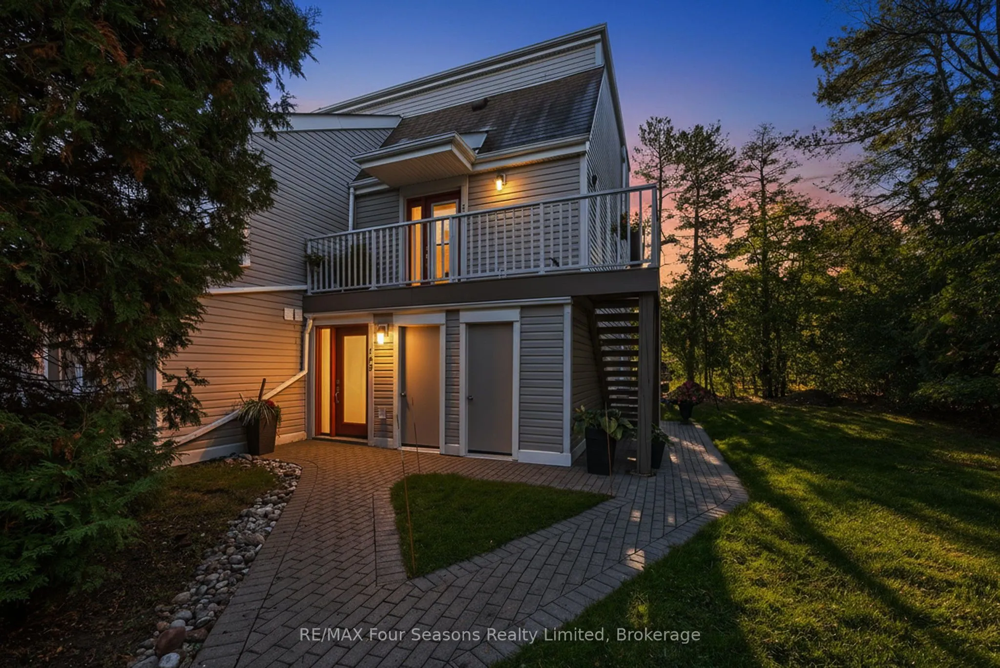 51 Trott Boulevard, #164