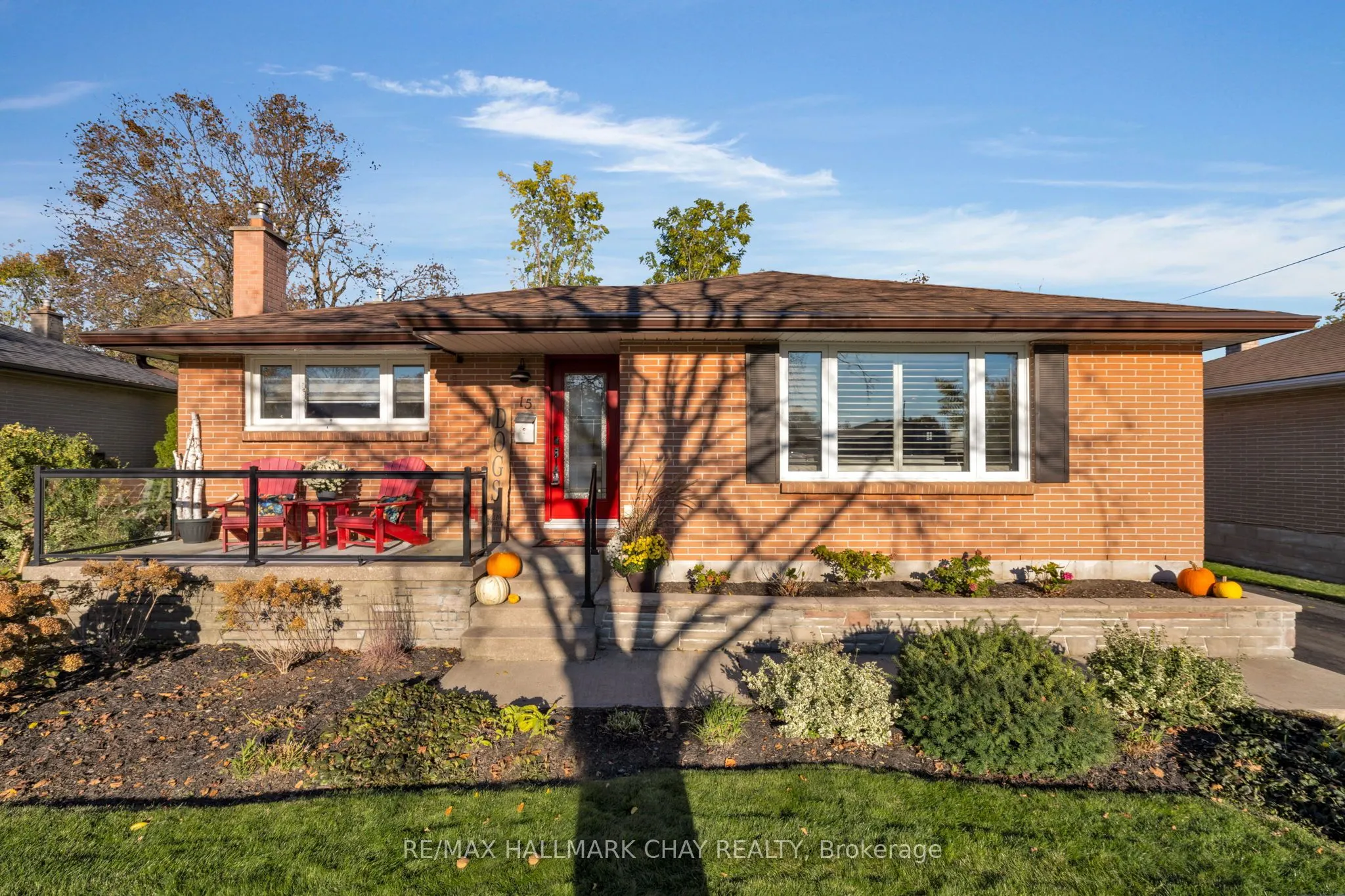 15 Bothwell Crescent