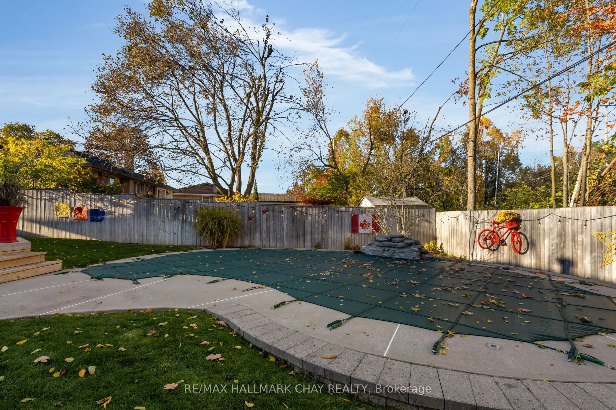 15 Bothwell Crescent