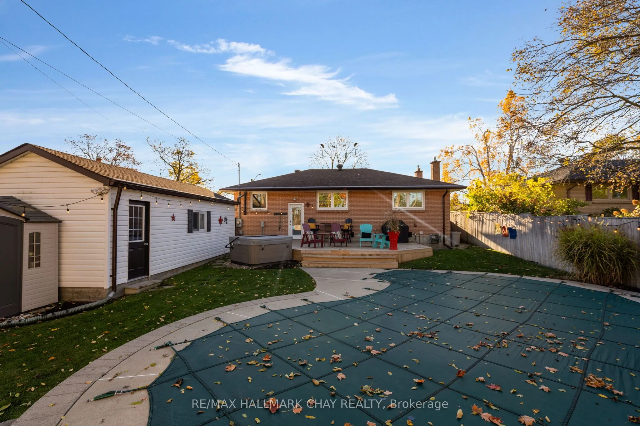 15 Bothwell Crescent