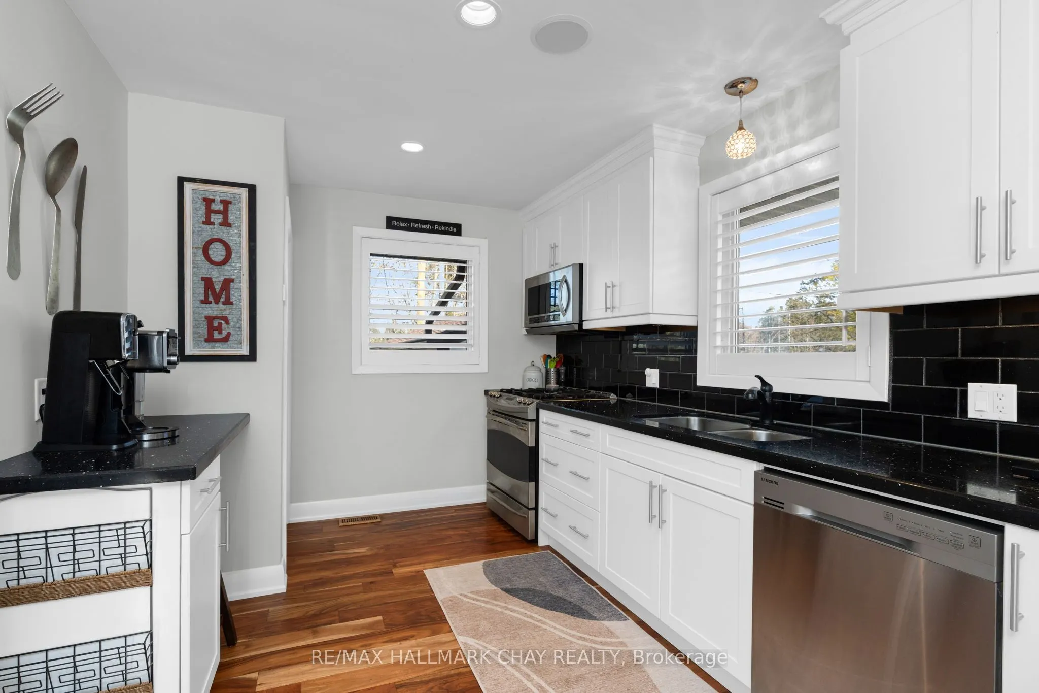 15 Bothwell Crescent