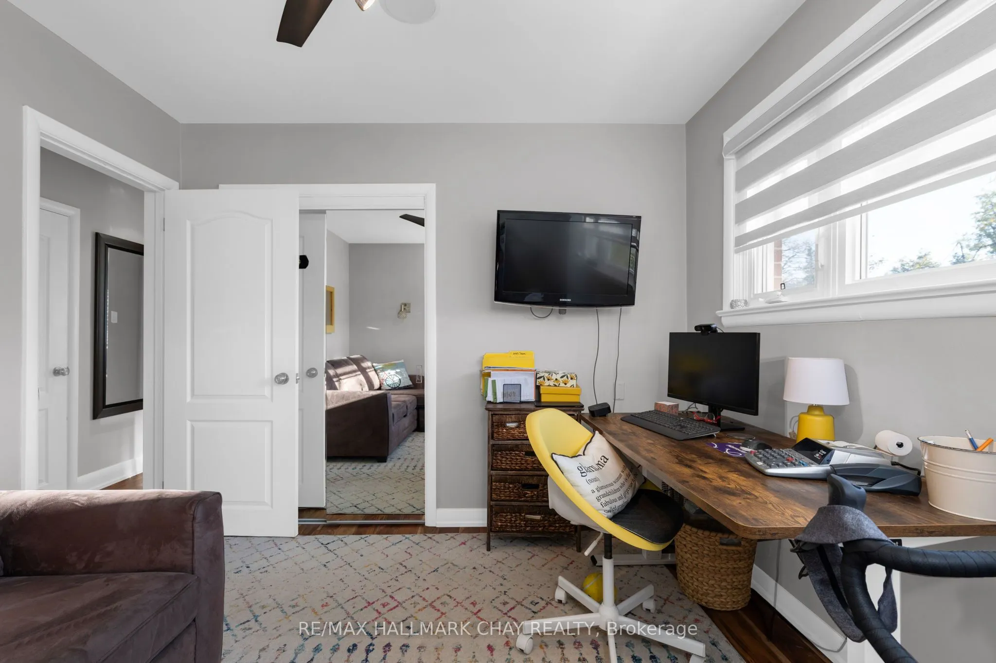 15 Bothwell Crescent