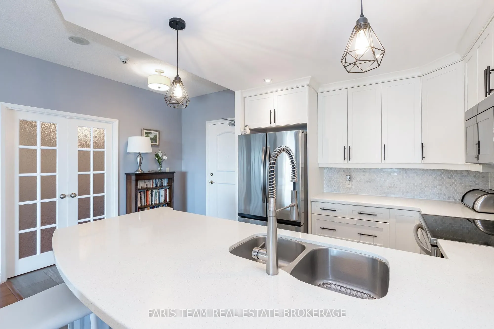 2 Toronto Street, #902