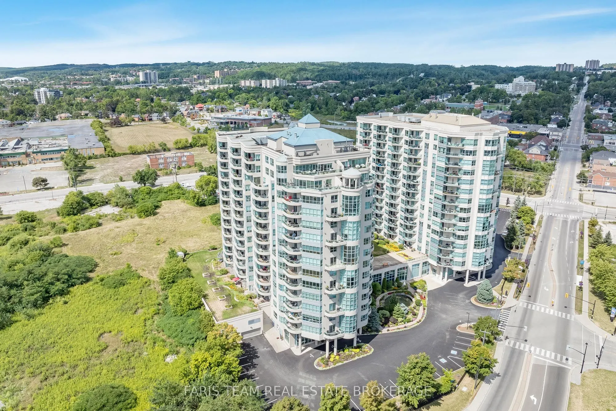 2 Toronto Street, #902