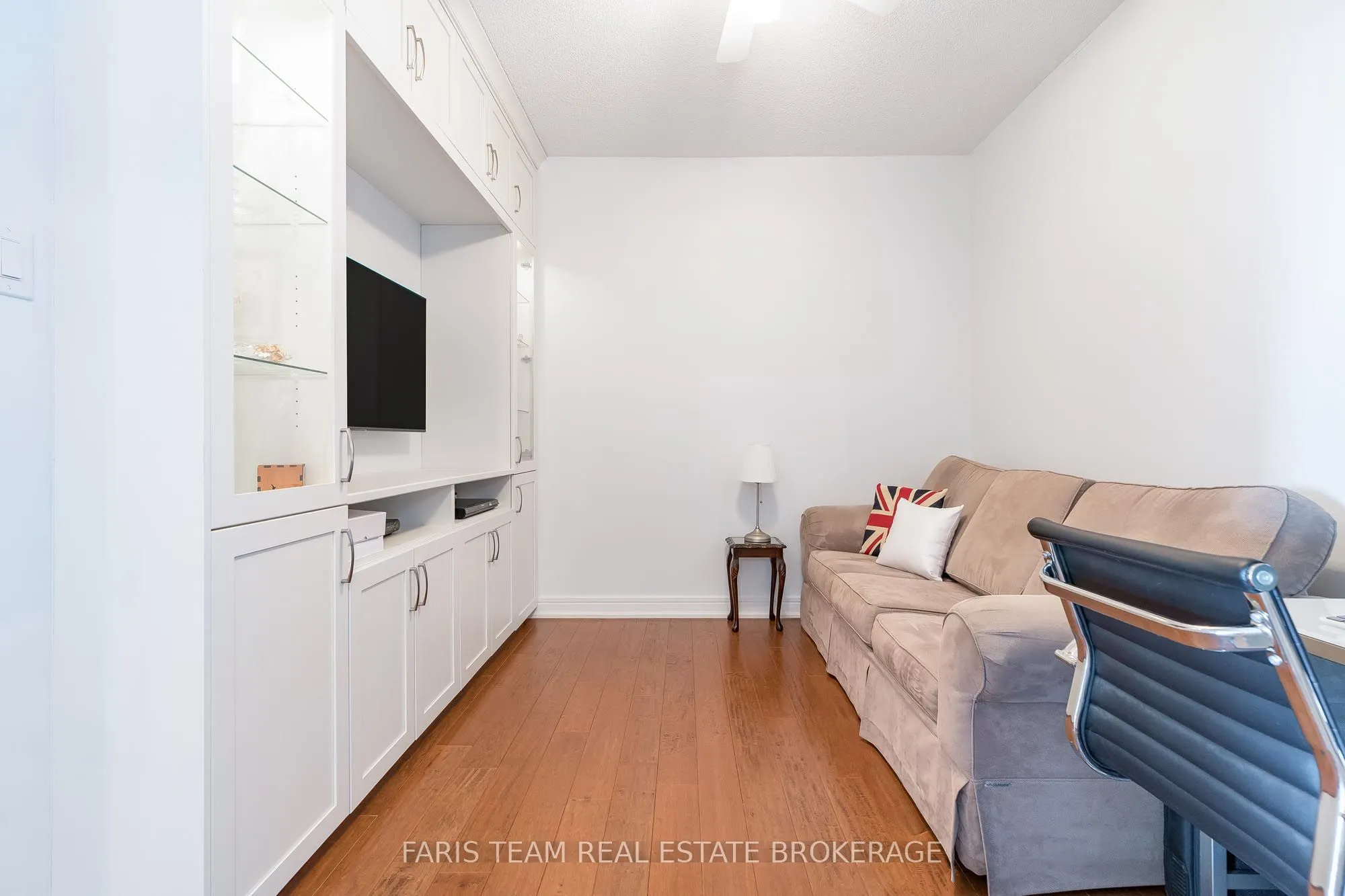 2 Toronto Street, #902