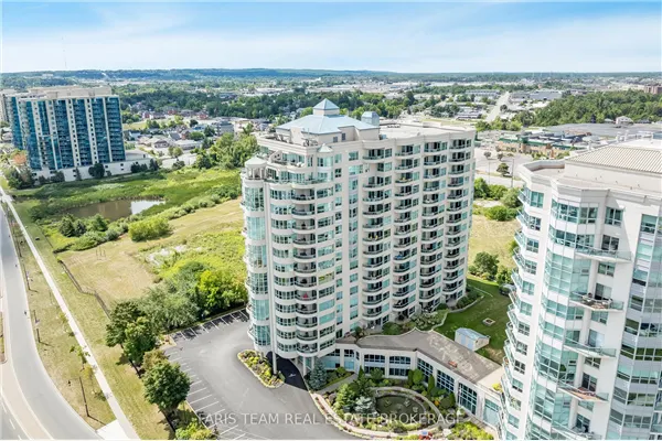 2 Toronto Street, #902