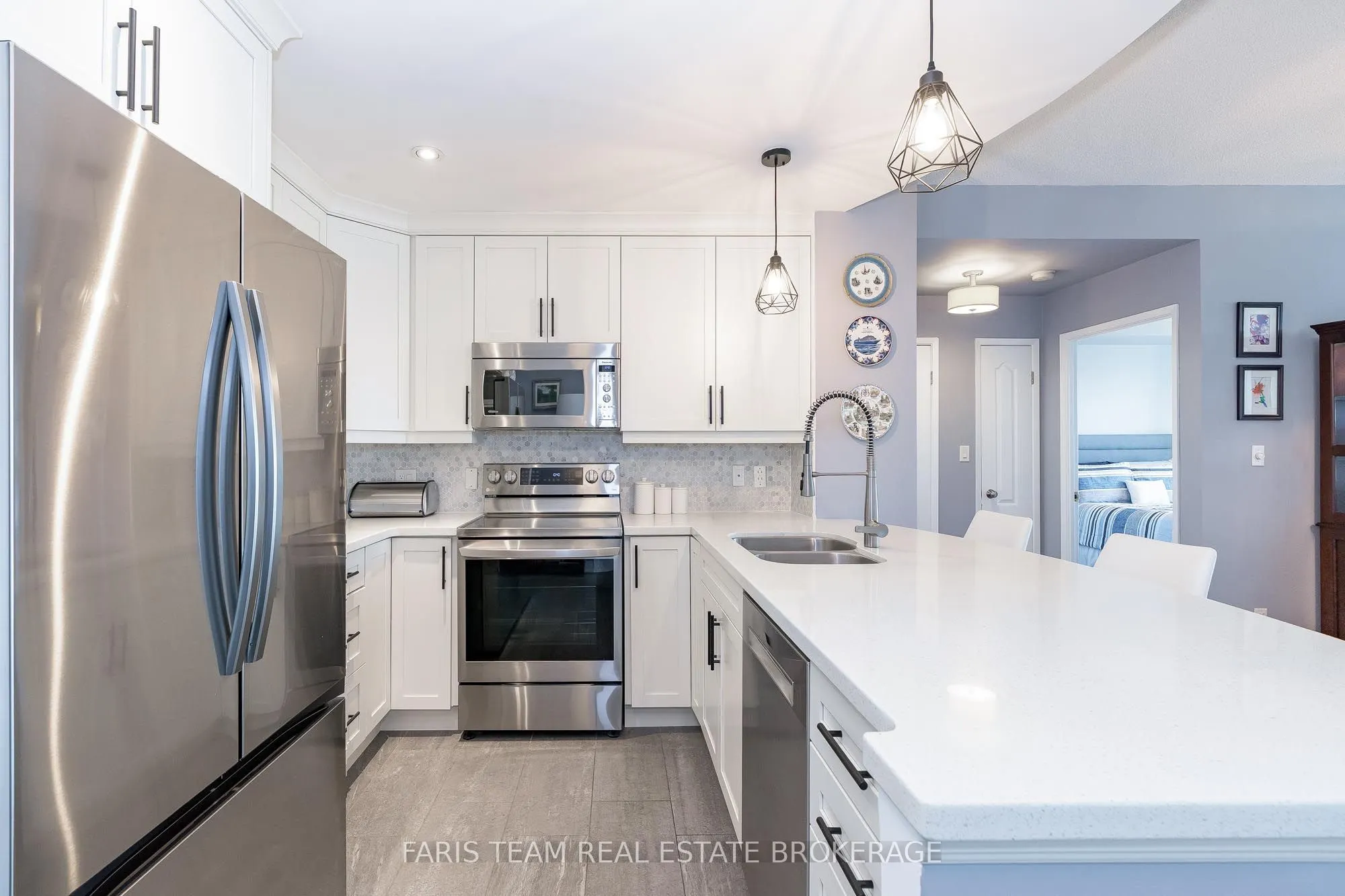 2 Toronto Street, #902