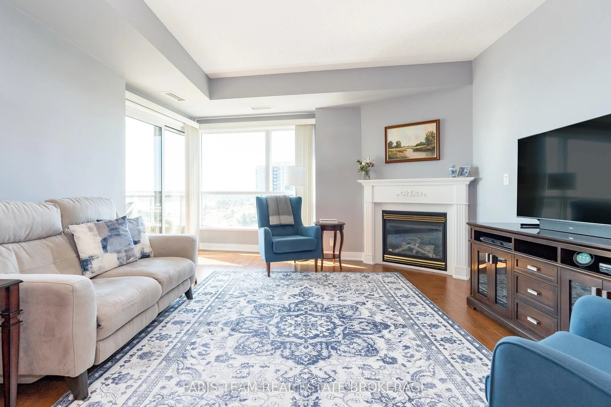 2 Toronto Street, #902